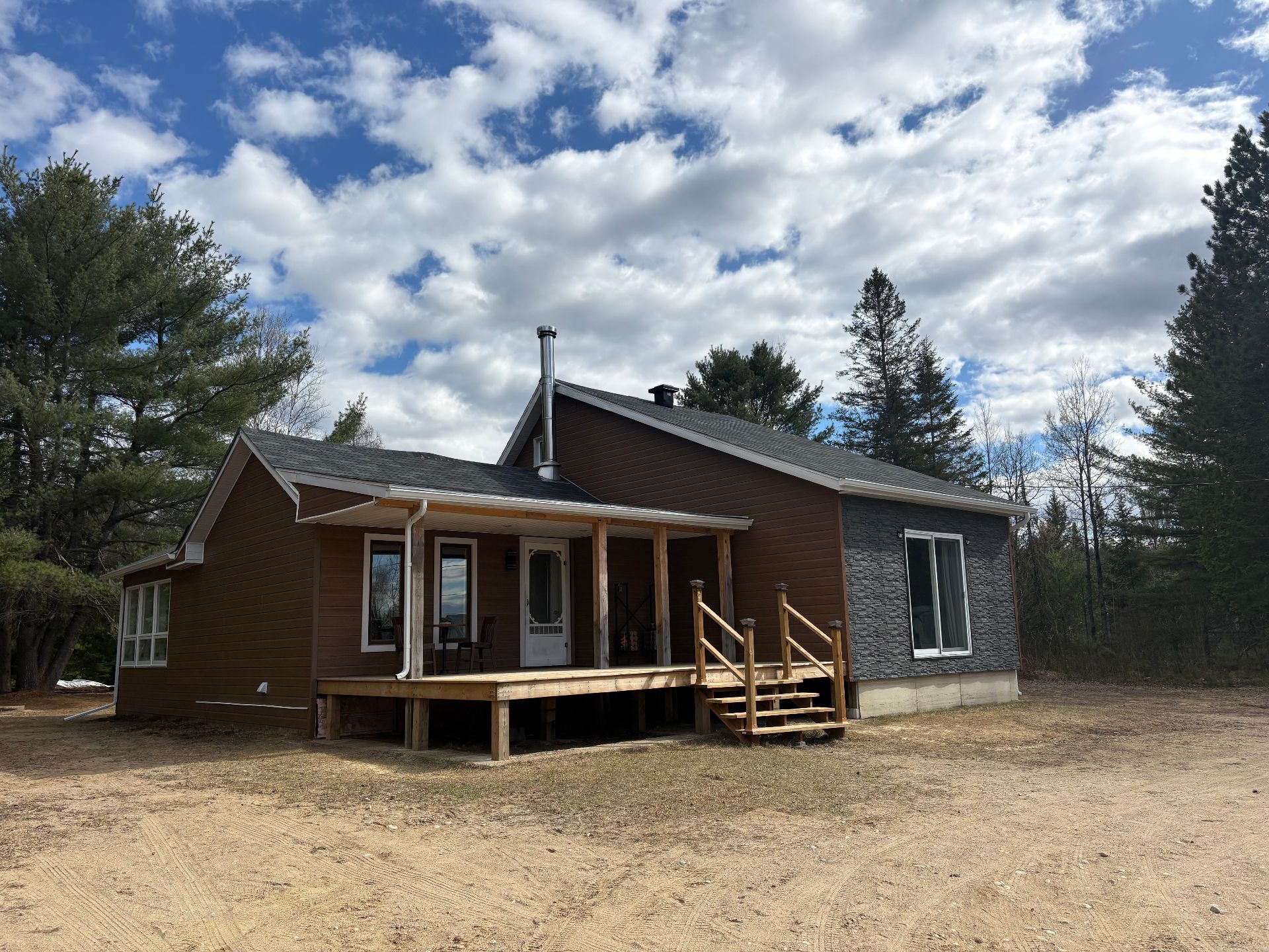 MLS: 22795968