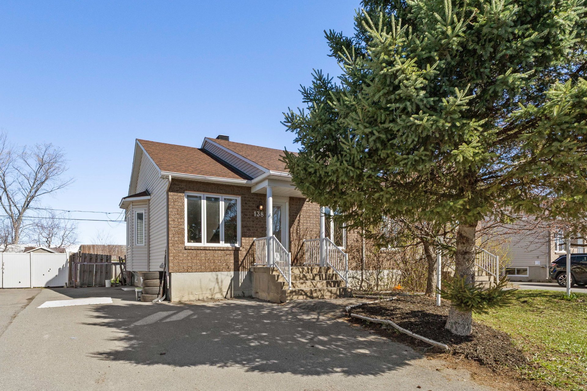 MLS: 19388459
