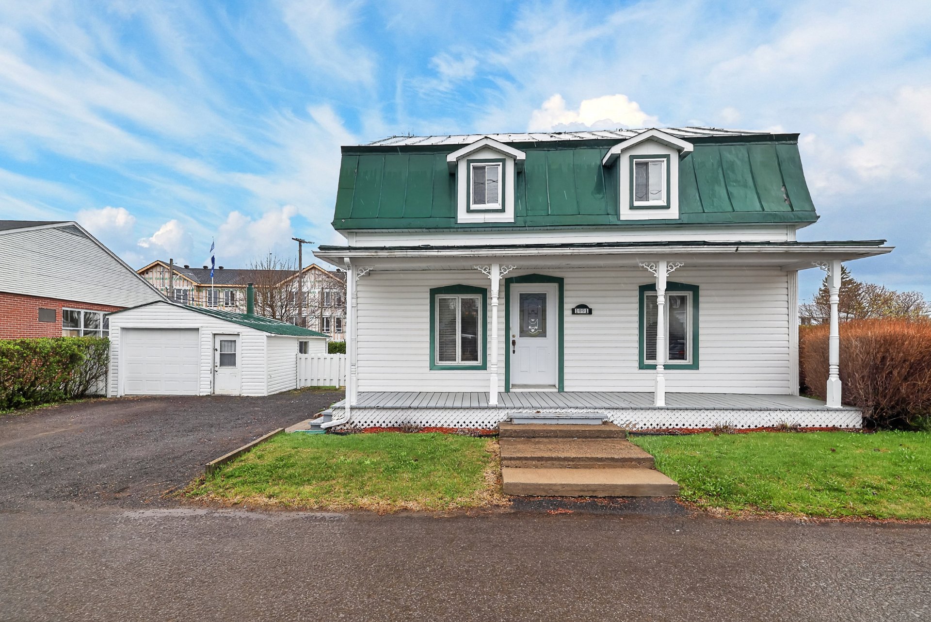 MLS: 15185461
