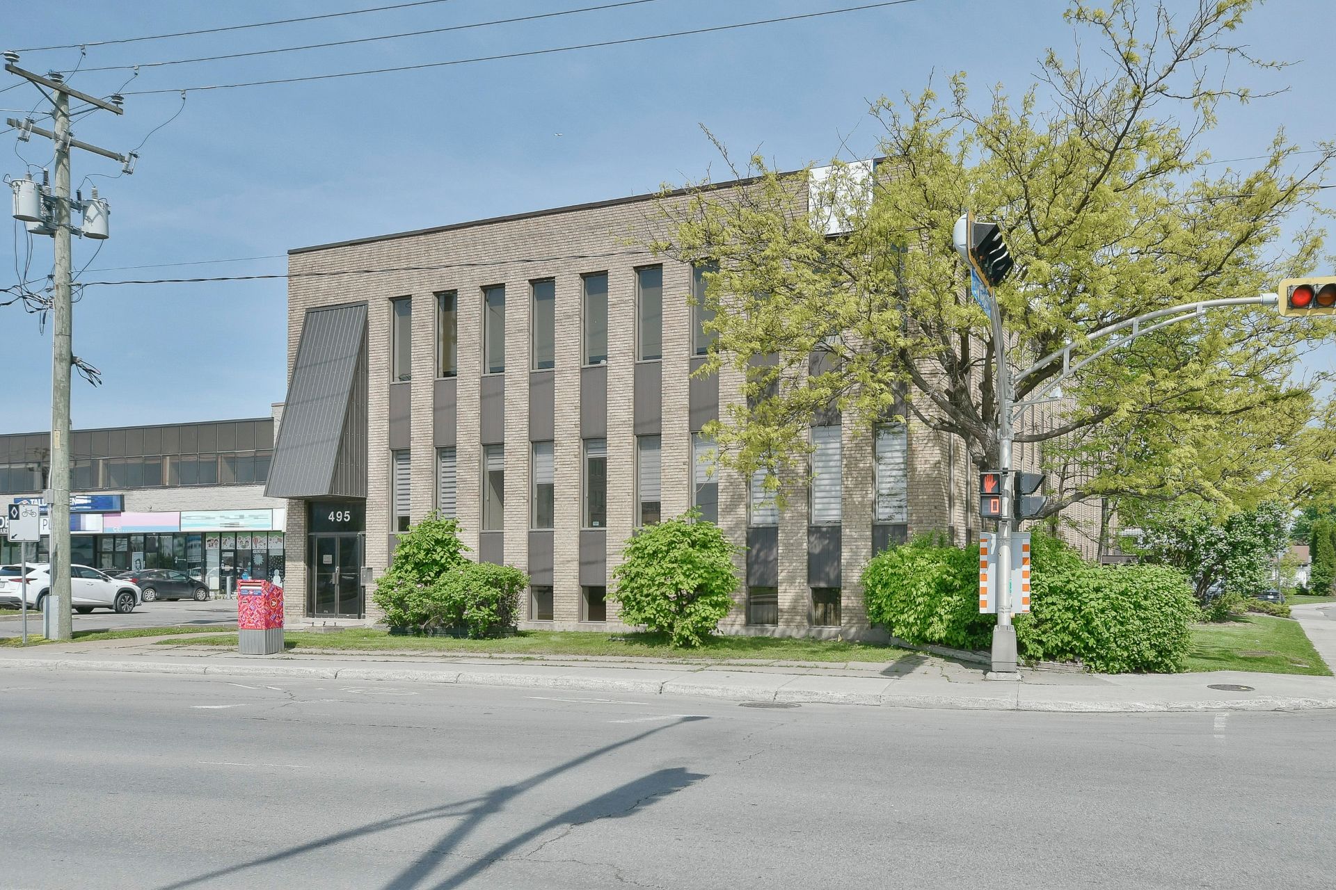 MLS: 15680959