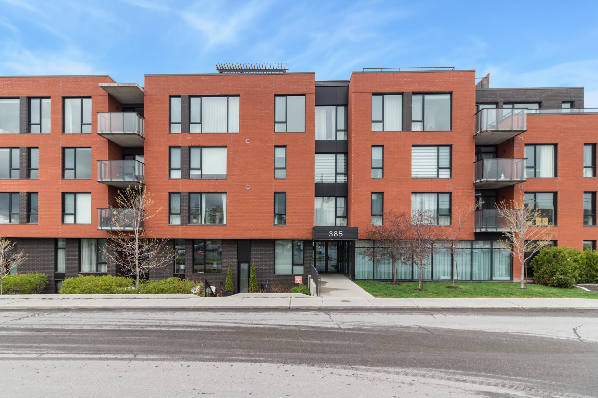 MLS: 27435008
