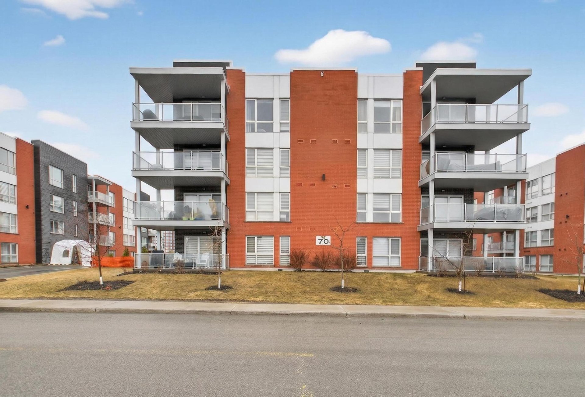 MLS: 25335711