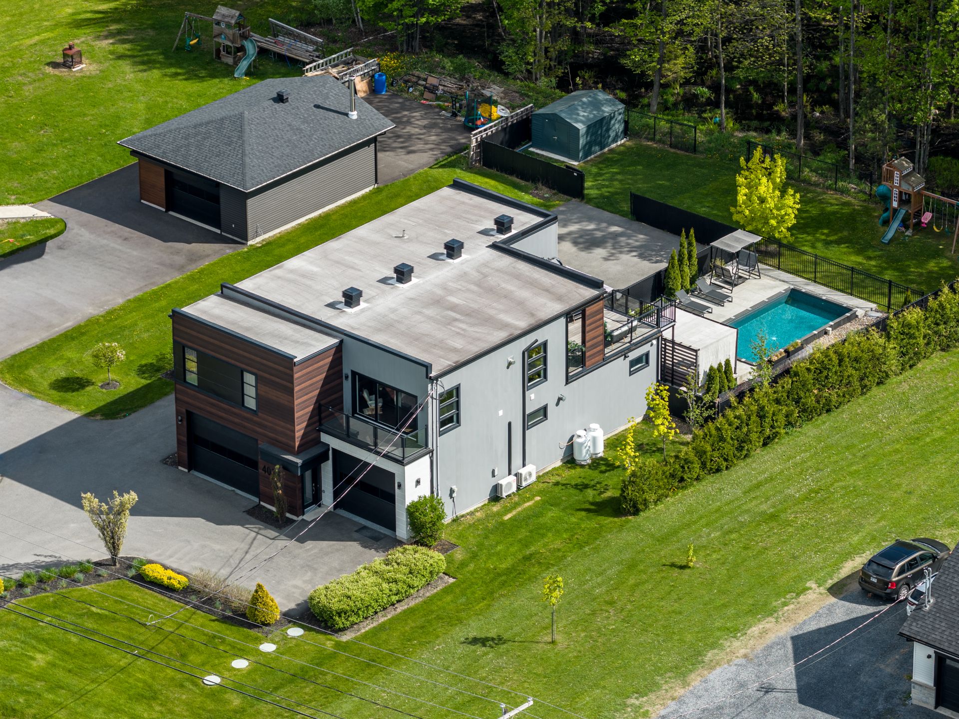 MLS: 10379478