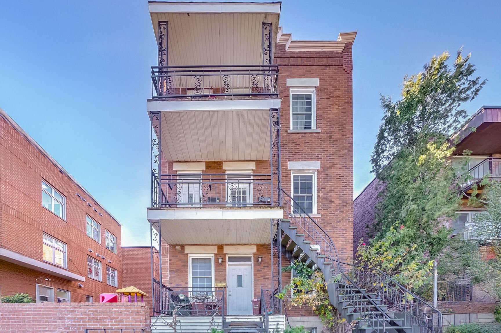 MLS: 18691195