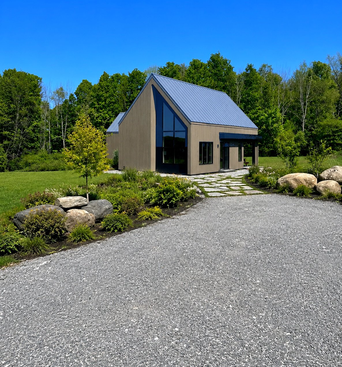 MLS: 26179525