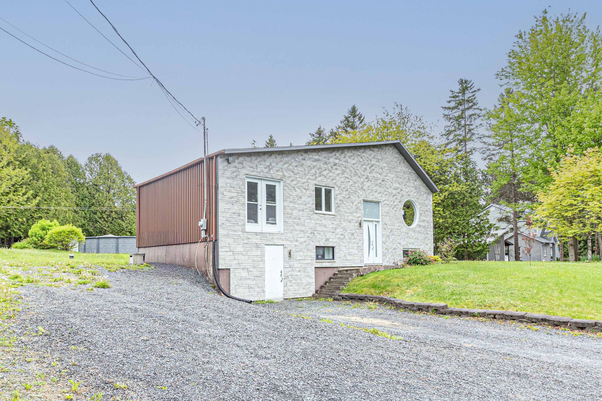 MLS: 13900299