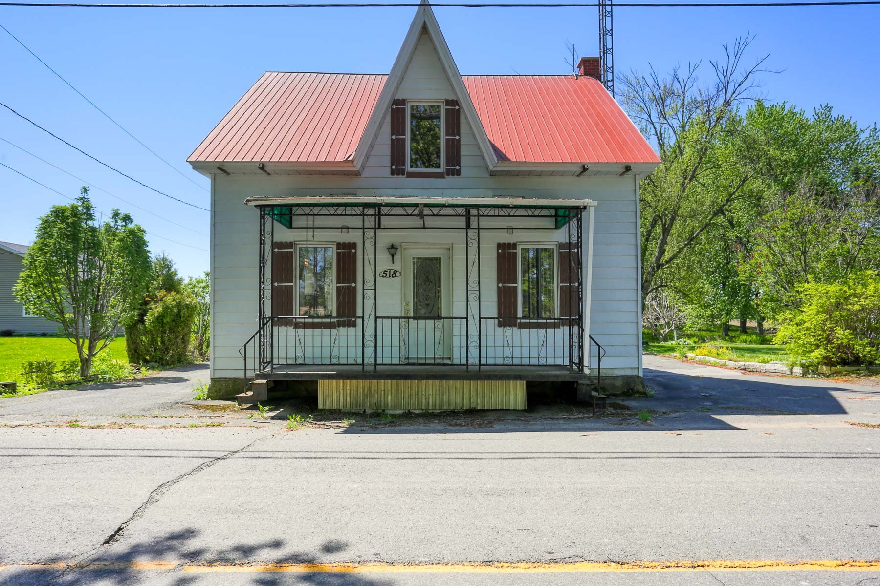 MLS: 12335422