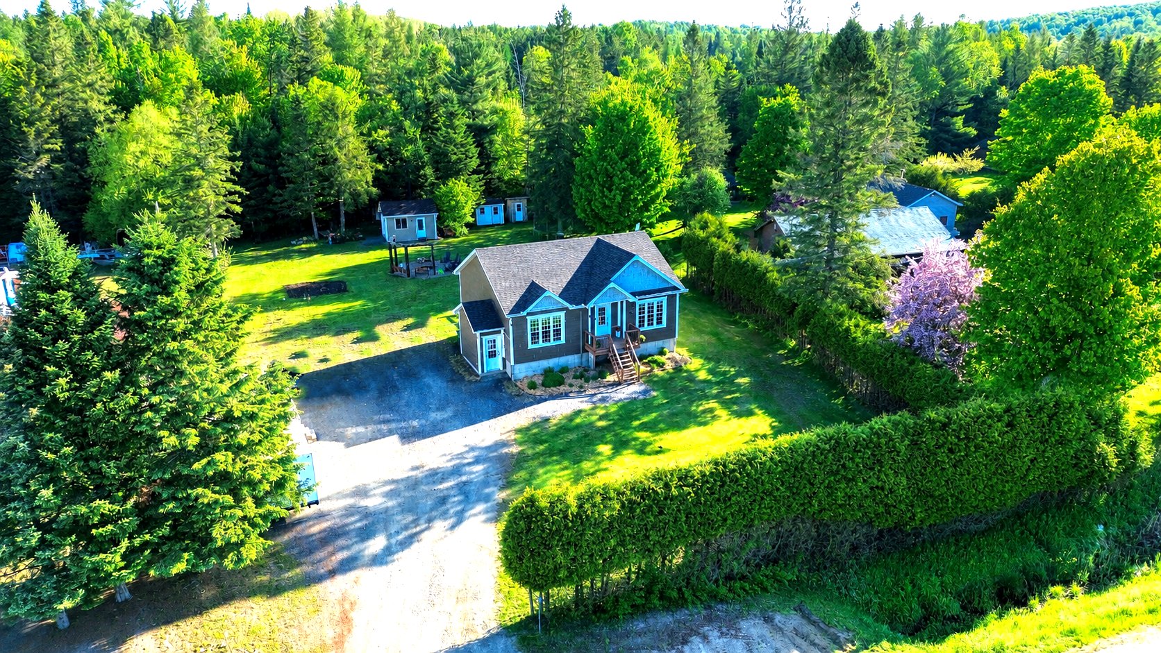 MLS: 22270551