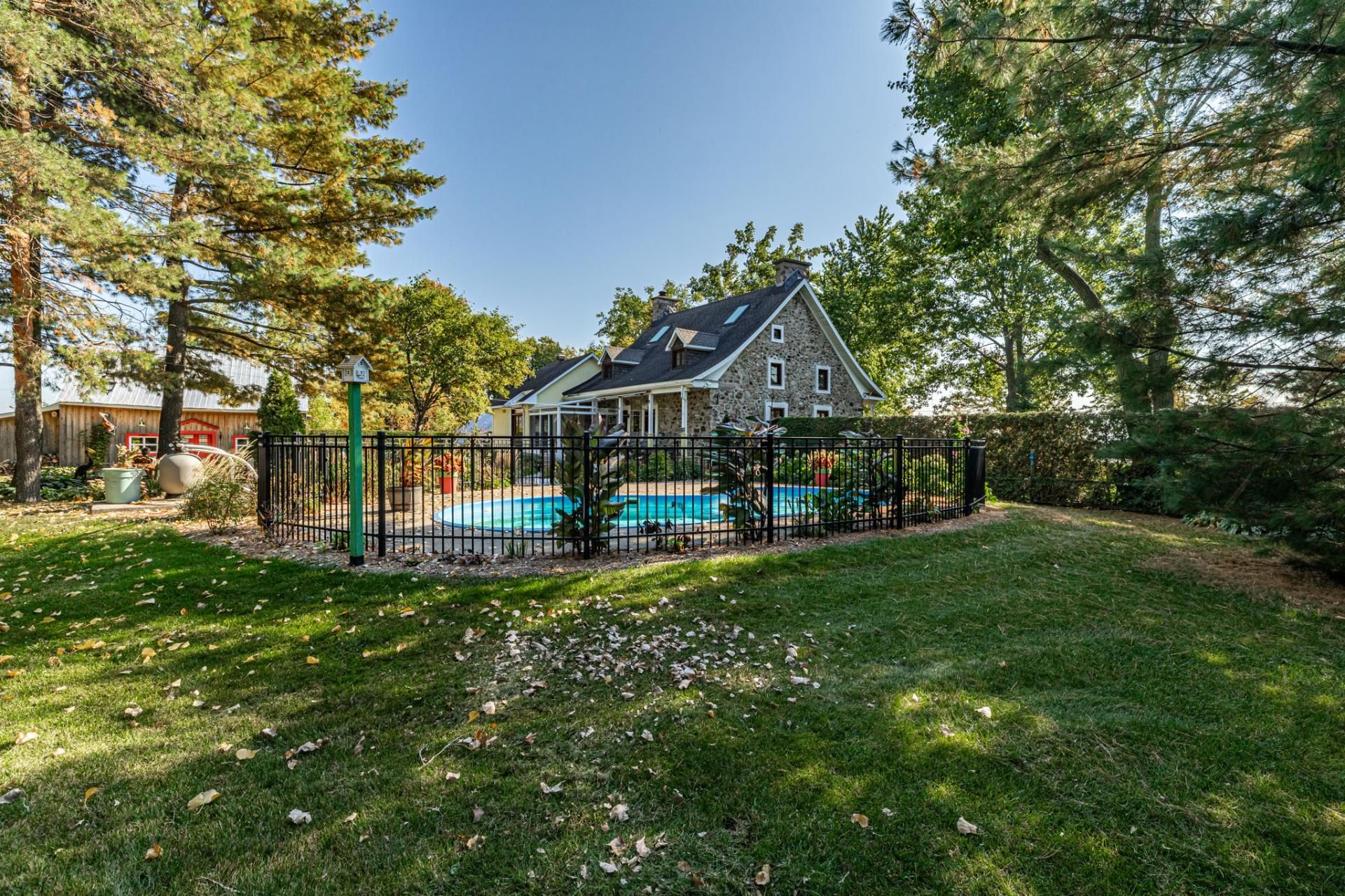 MLS: 24310828
