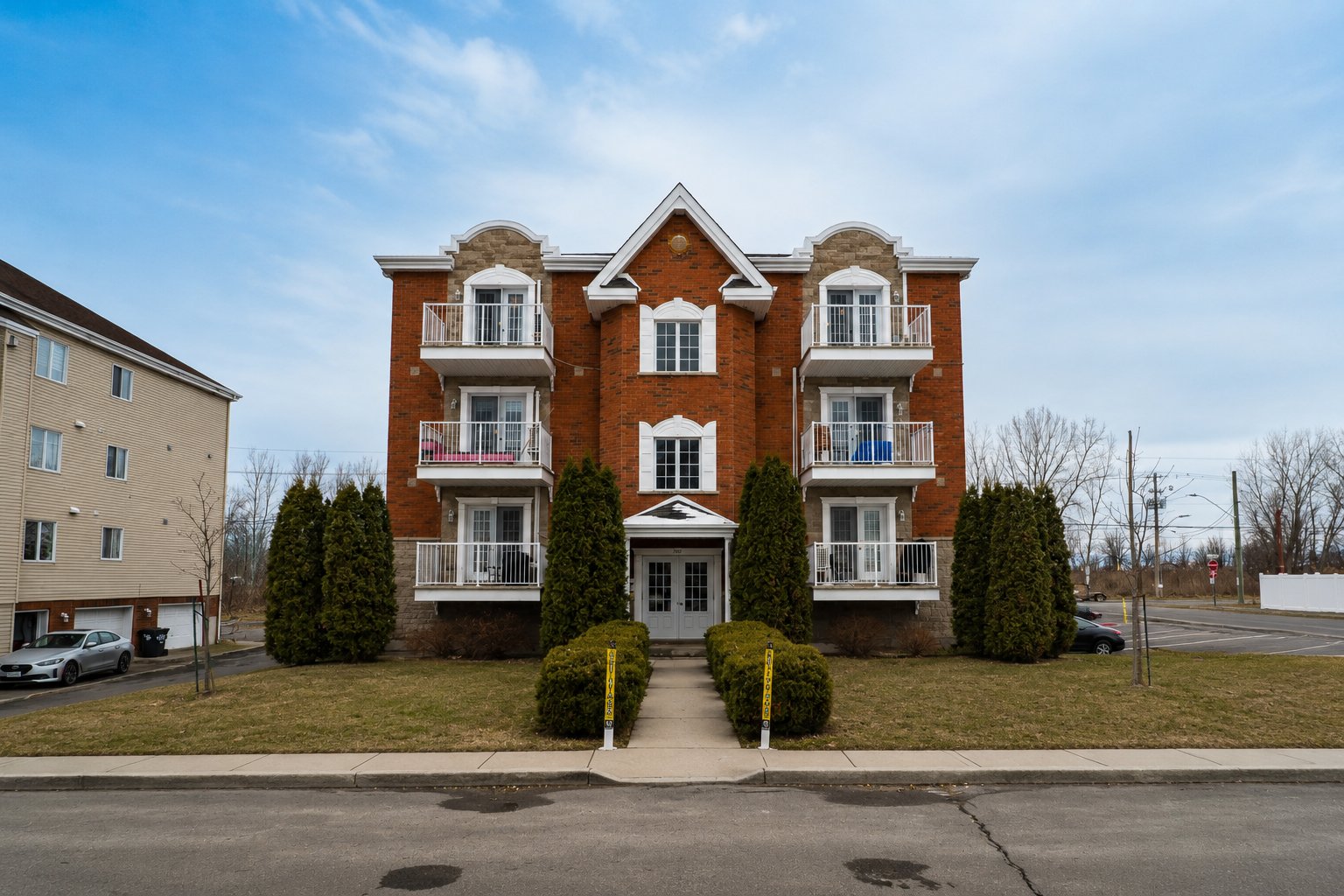 MLS: 20894742