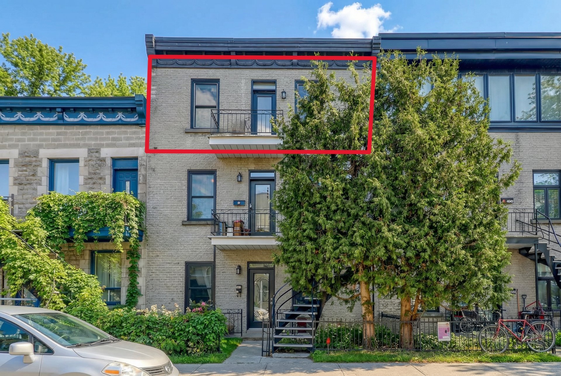 MLS: 25030871