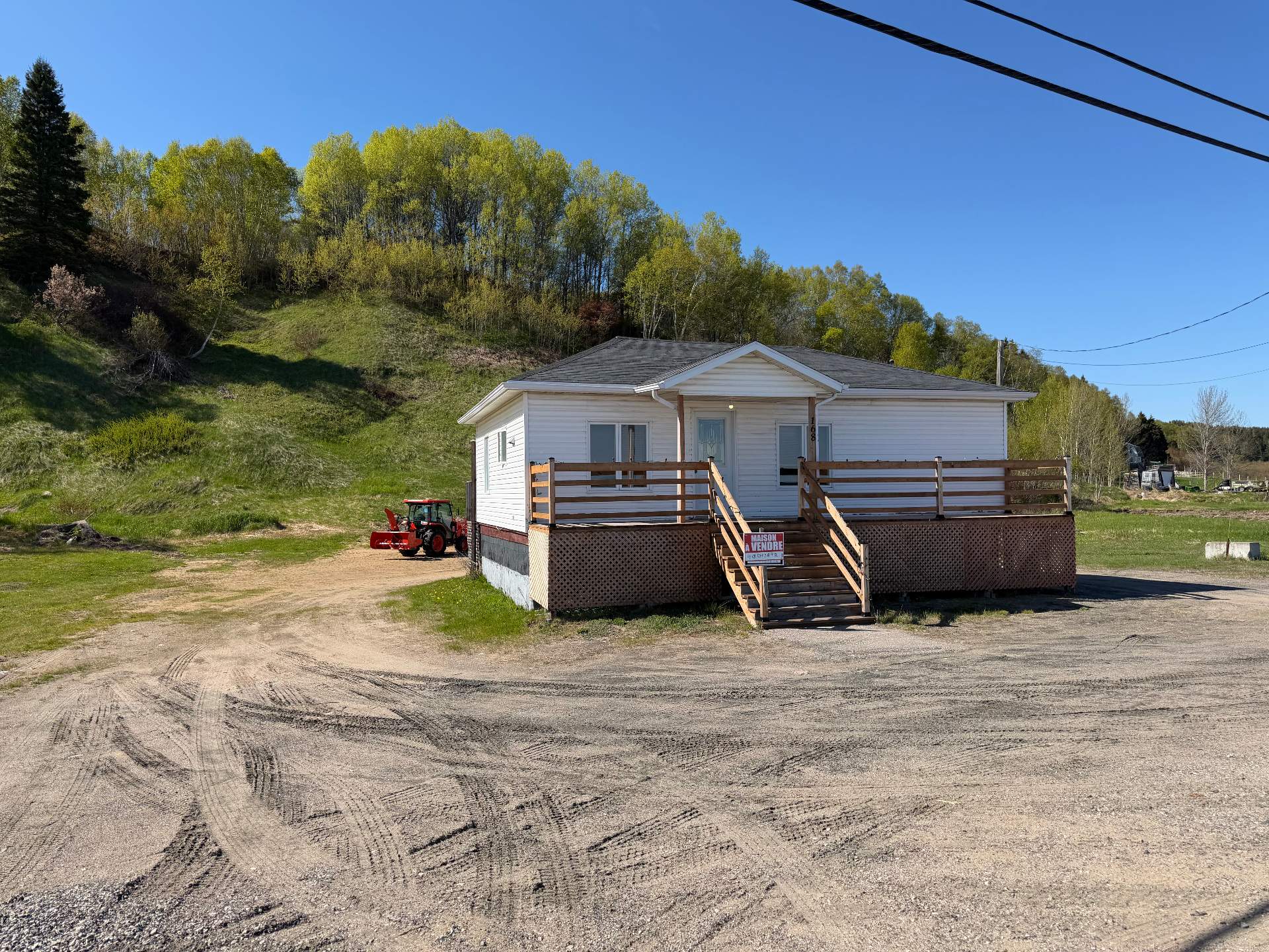 MLS: 28743943