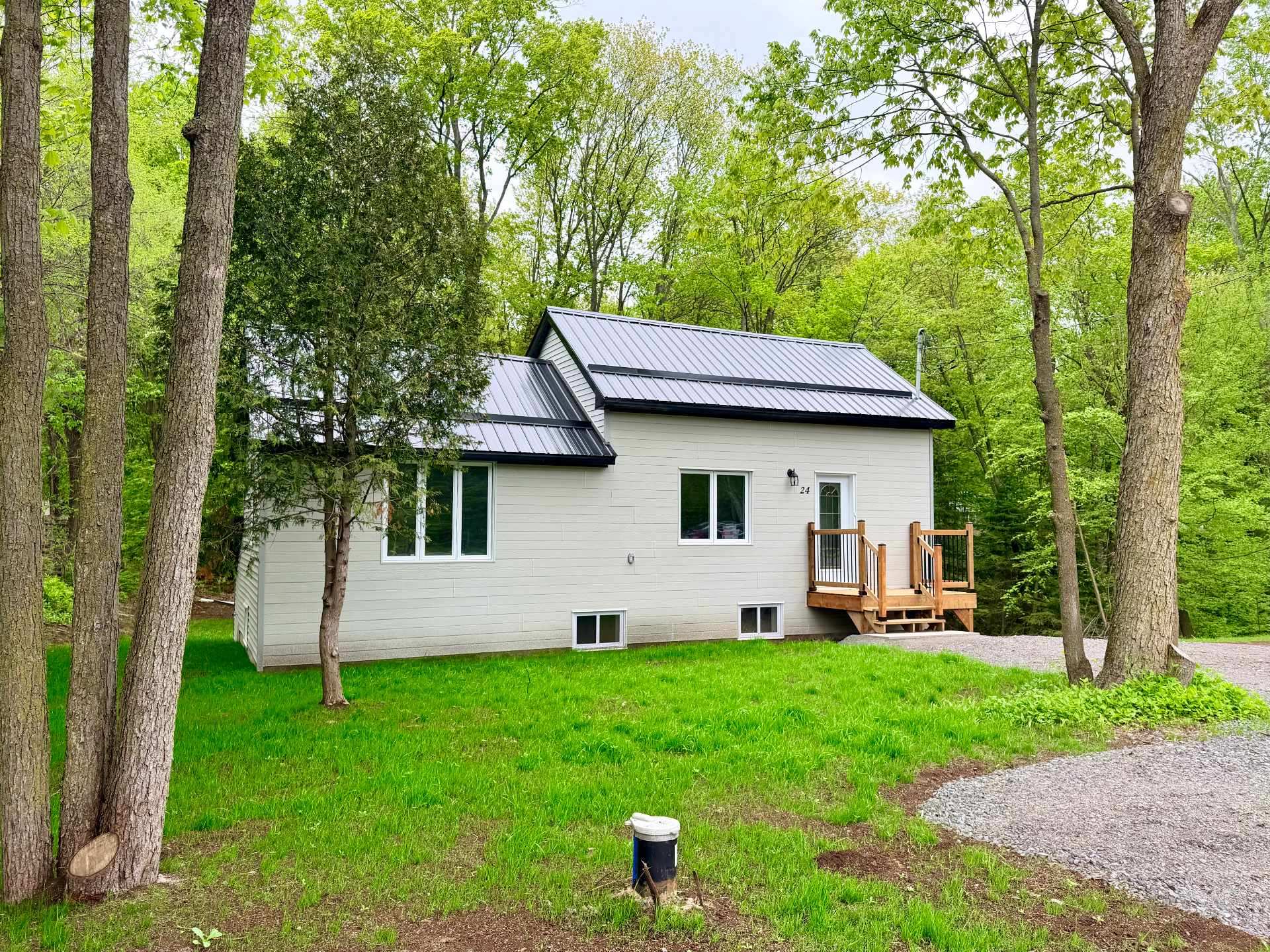 MLS: 21610096