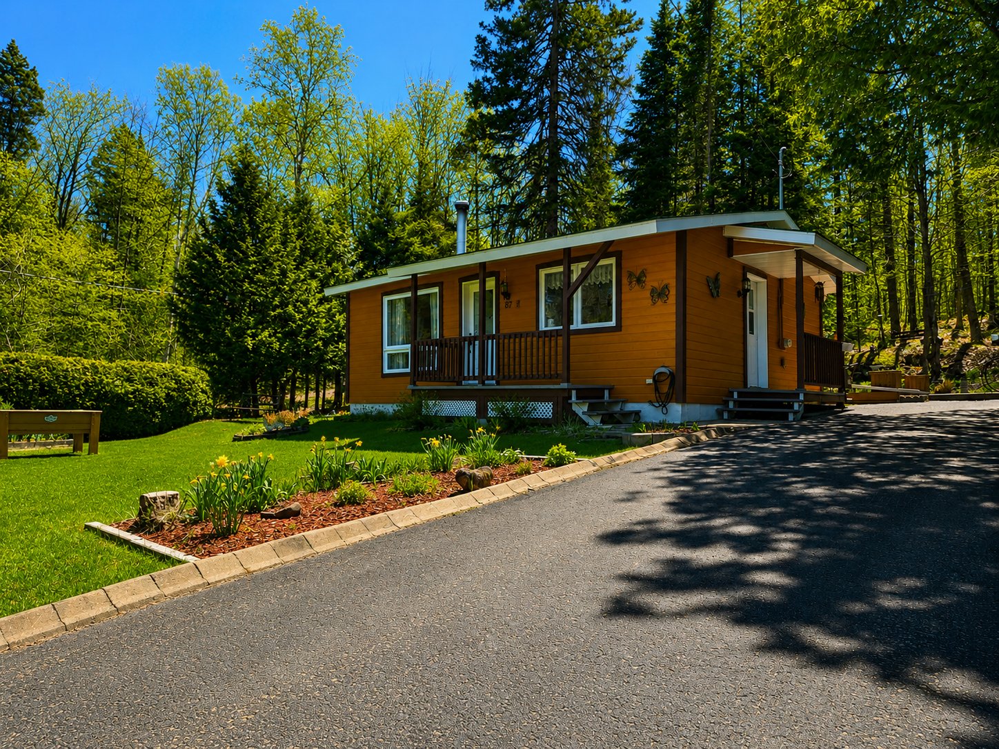 MLS: 24357527
