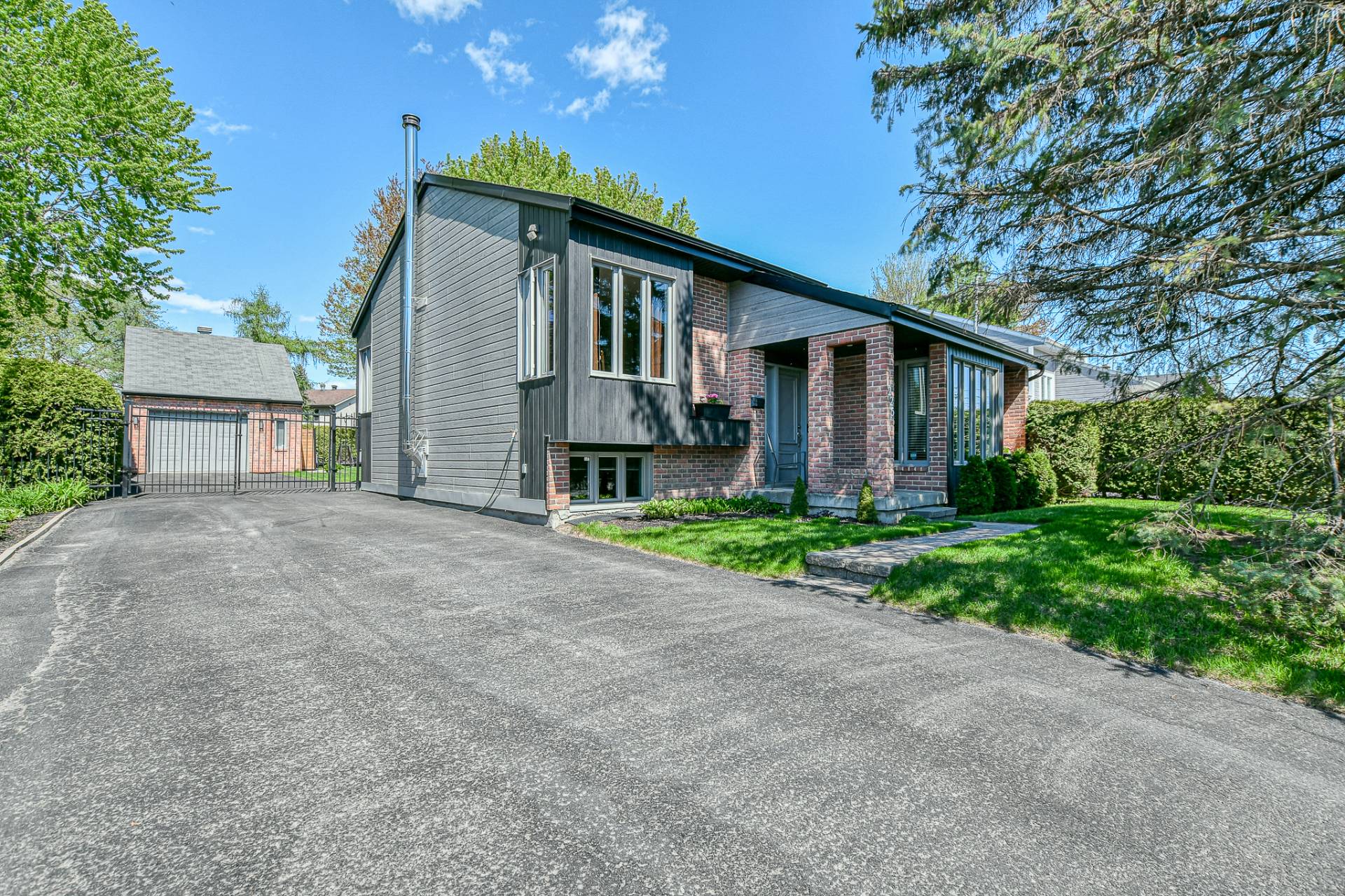 MLS: 21470565