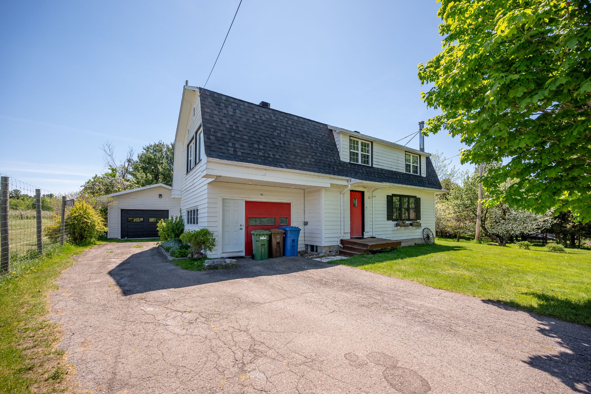 MLS: 16008362