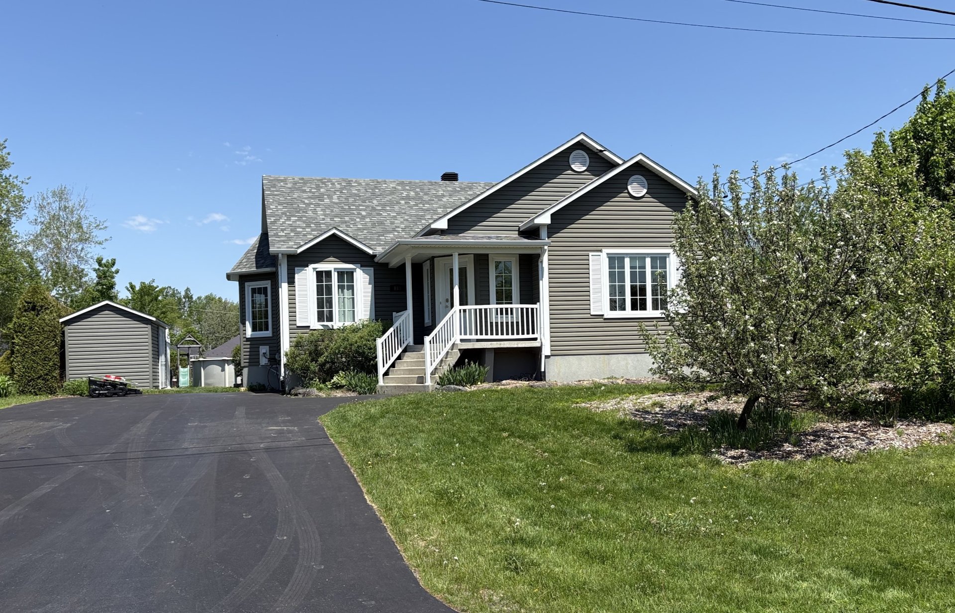 MLS: 26842468