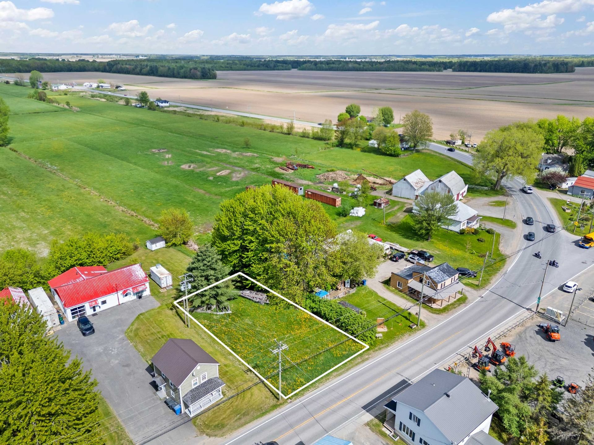 MLS: 25098861