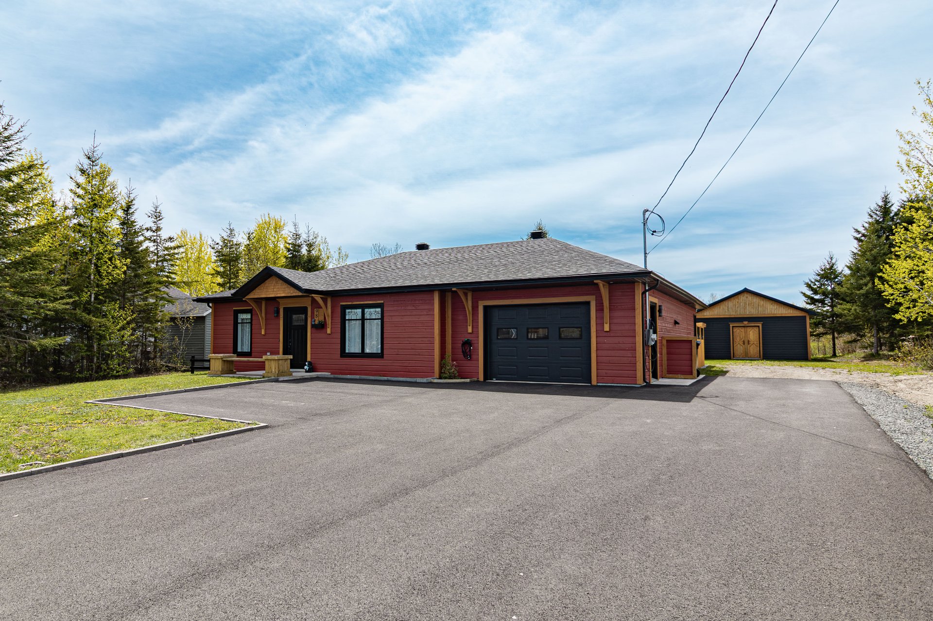 MLS: 27419810