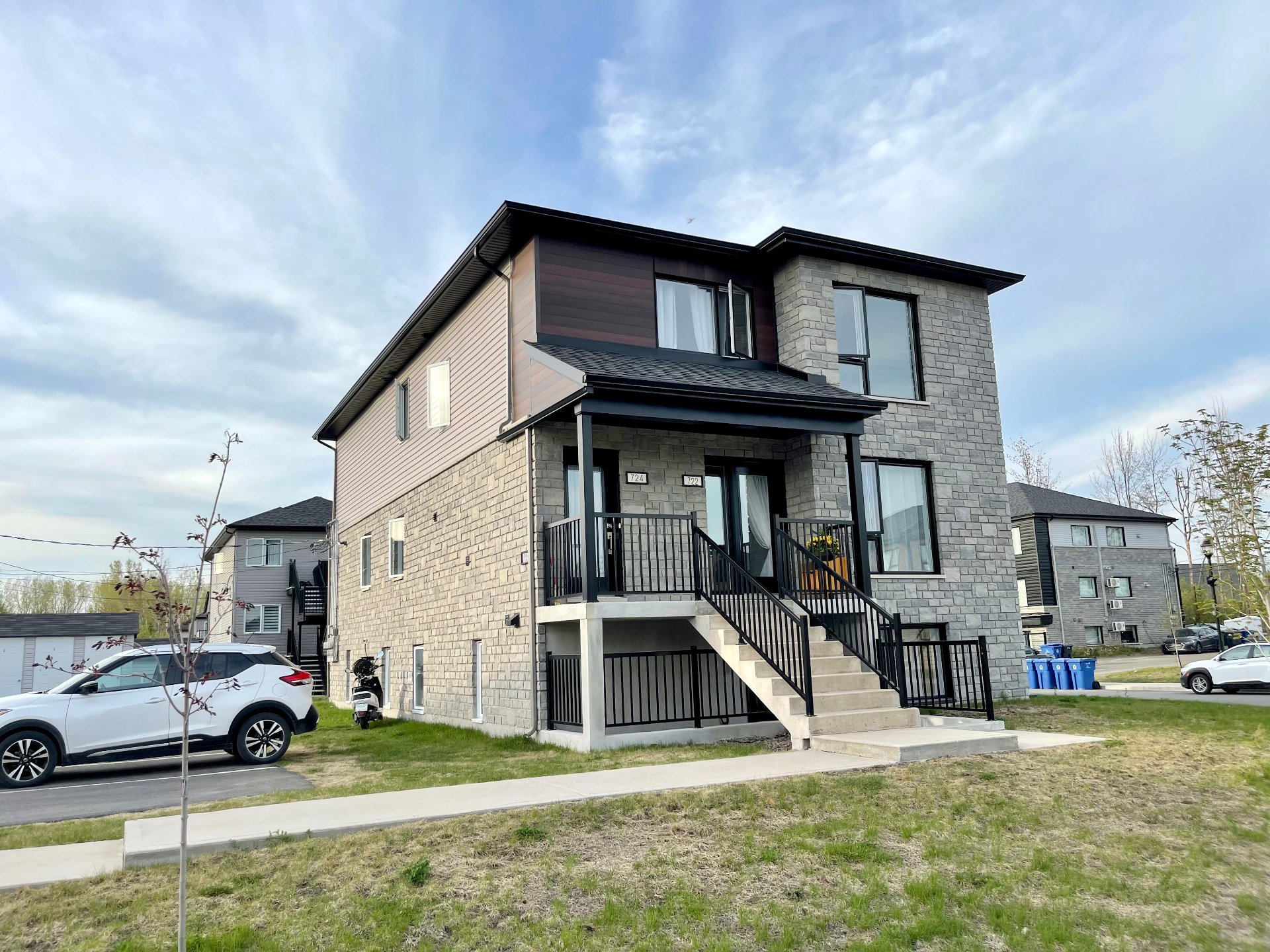 MLS: 21290538