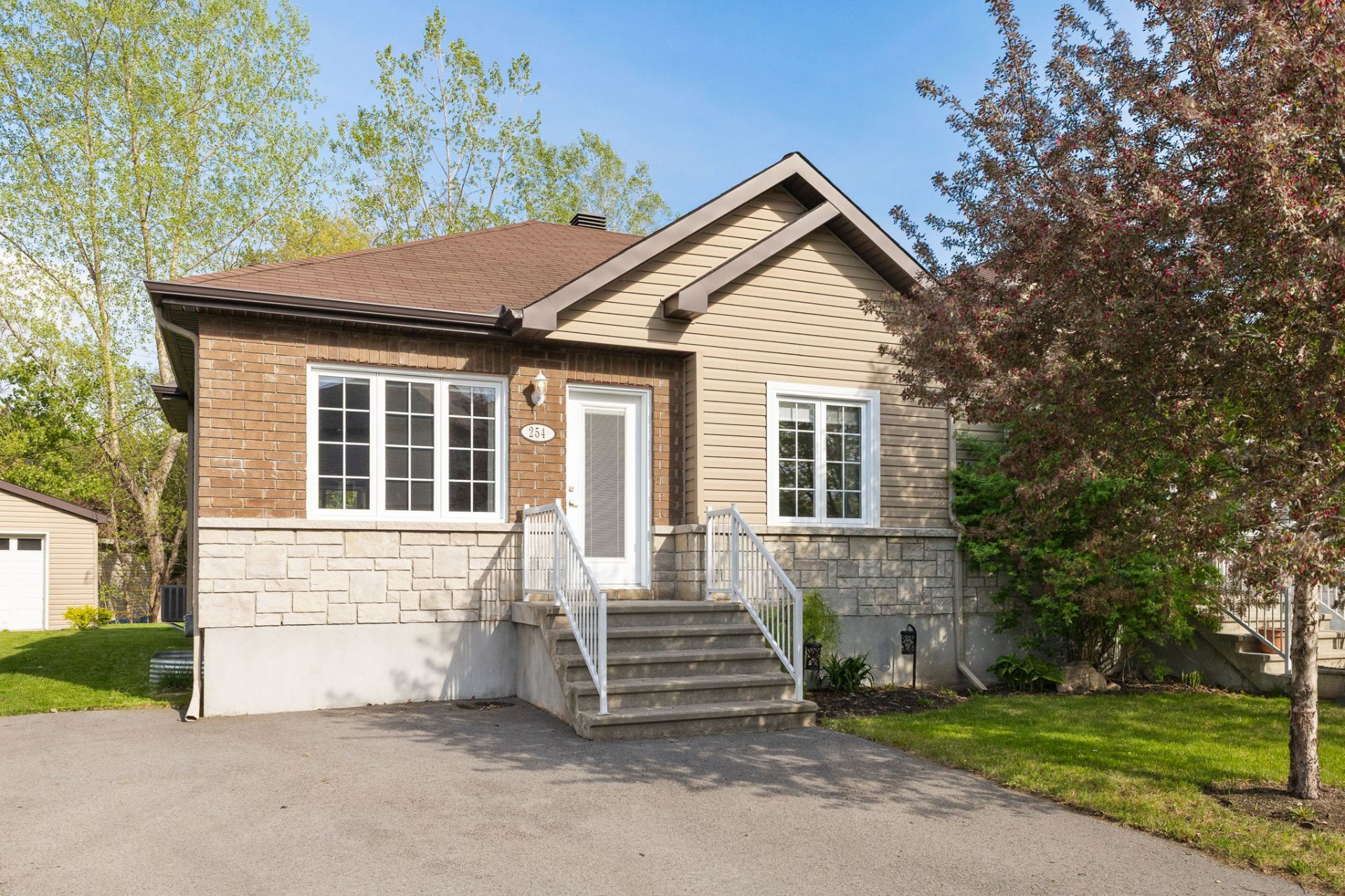 MLS: 15084059