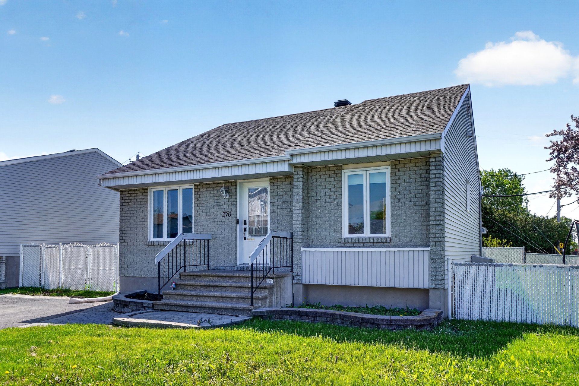MLS: 20825591