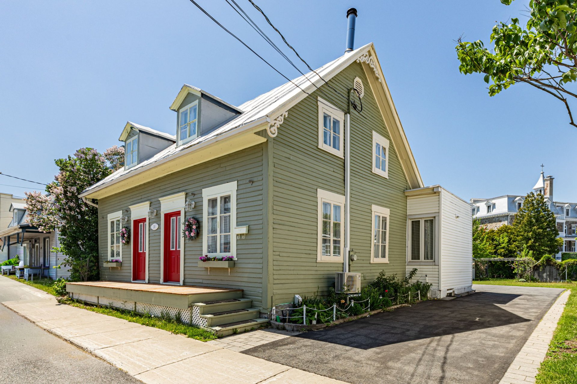 MLS: 9931321