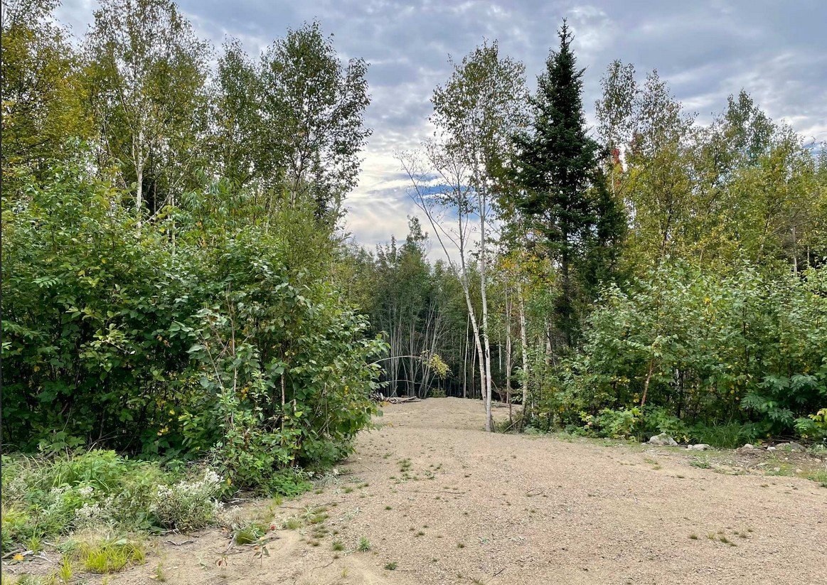MLS: 28270743