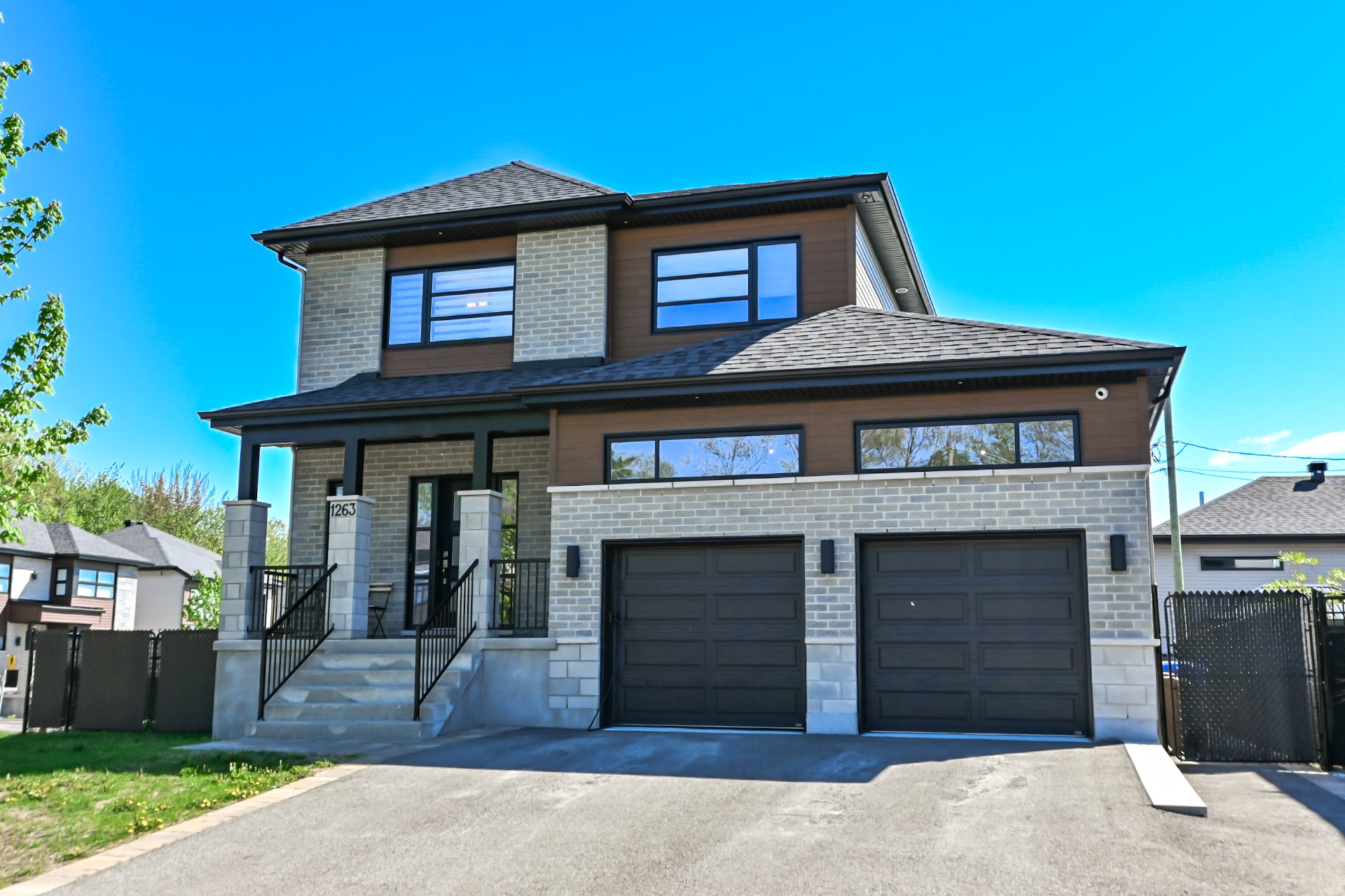 MLS: 25048541