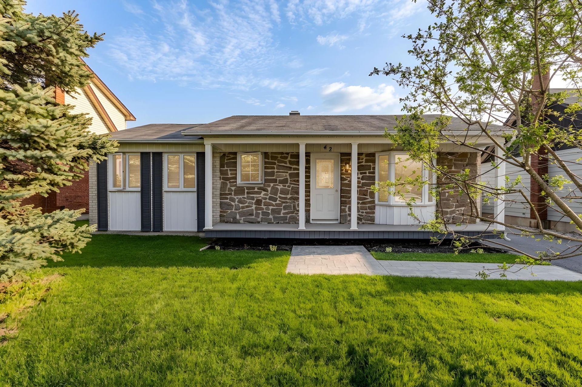 MLS: 21745138