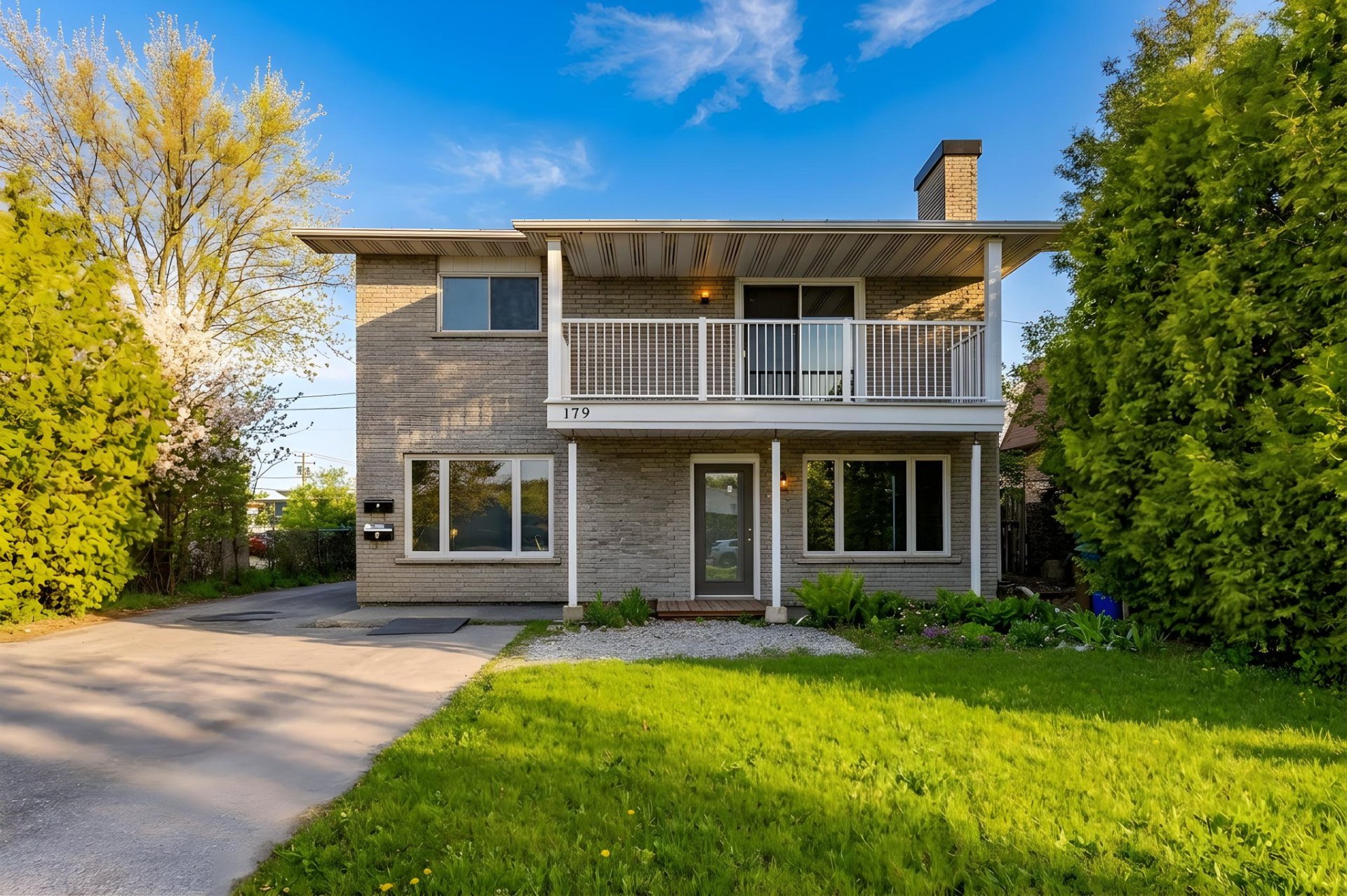 MLS: 25034304