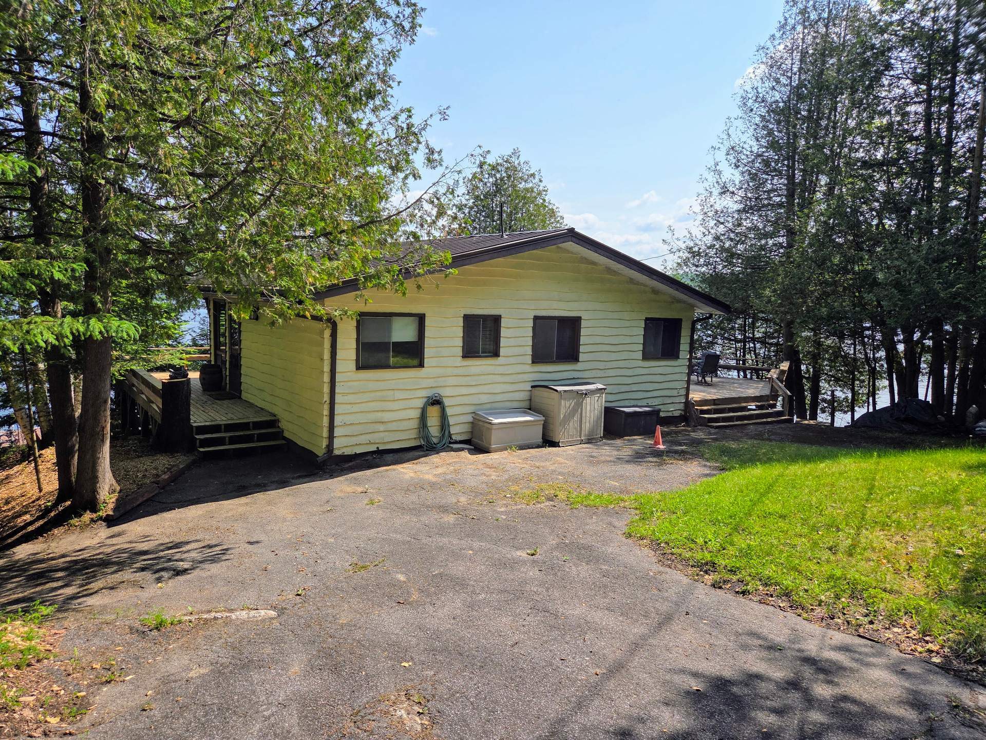 MLS: 18038945