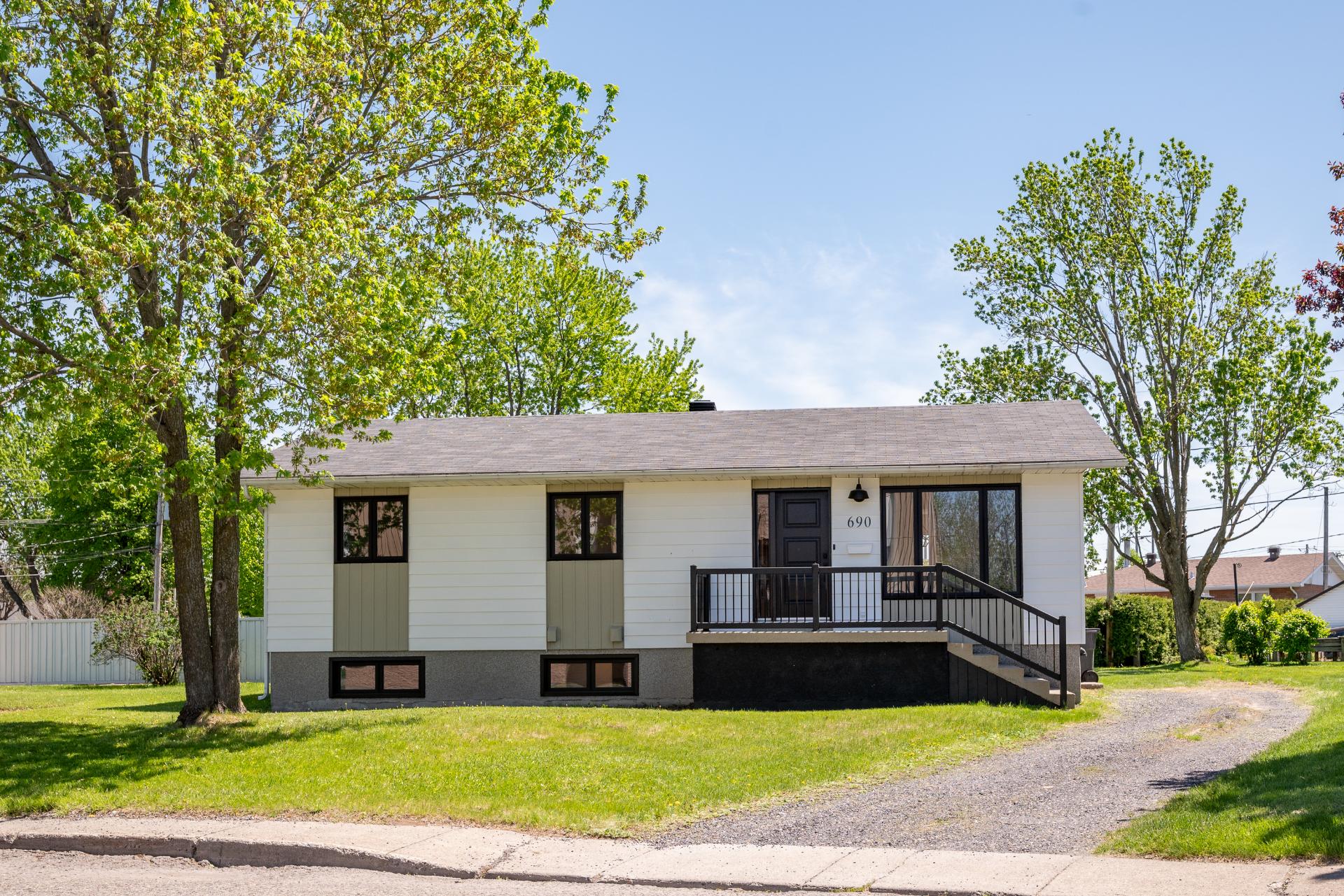 MLS: 28241031