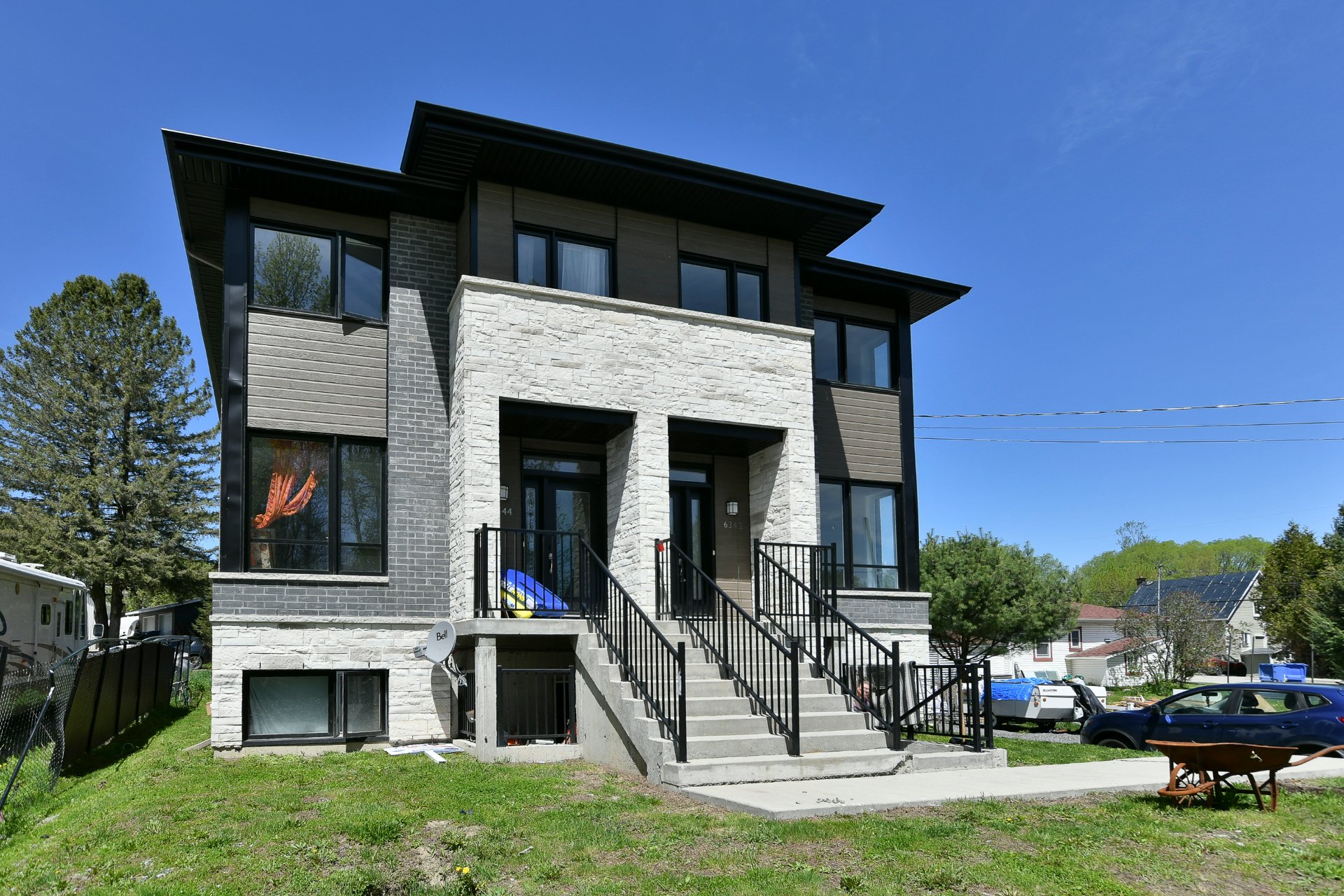MLS: 28130187