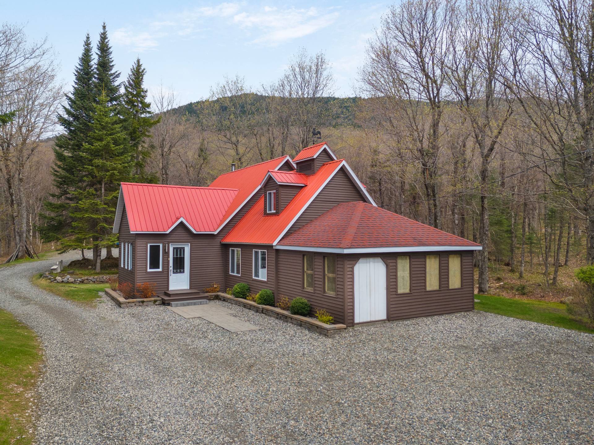 MLS: 25665074