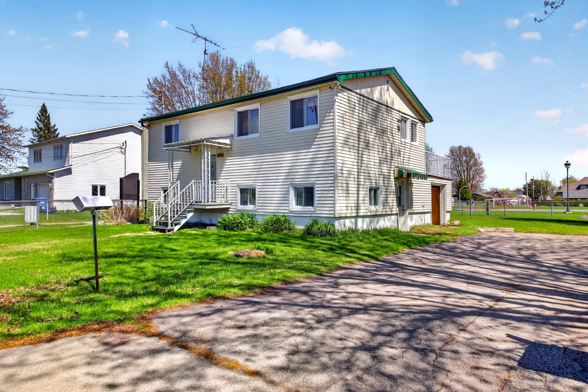 MLS: 21671247