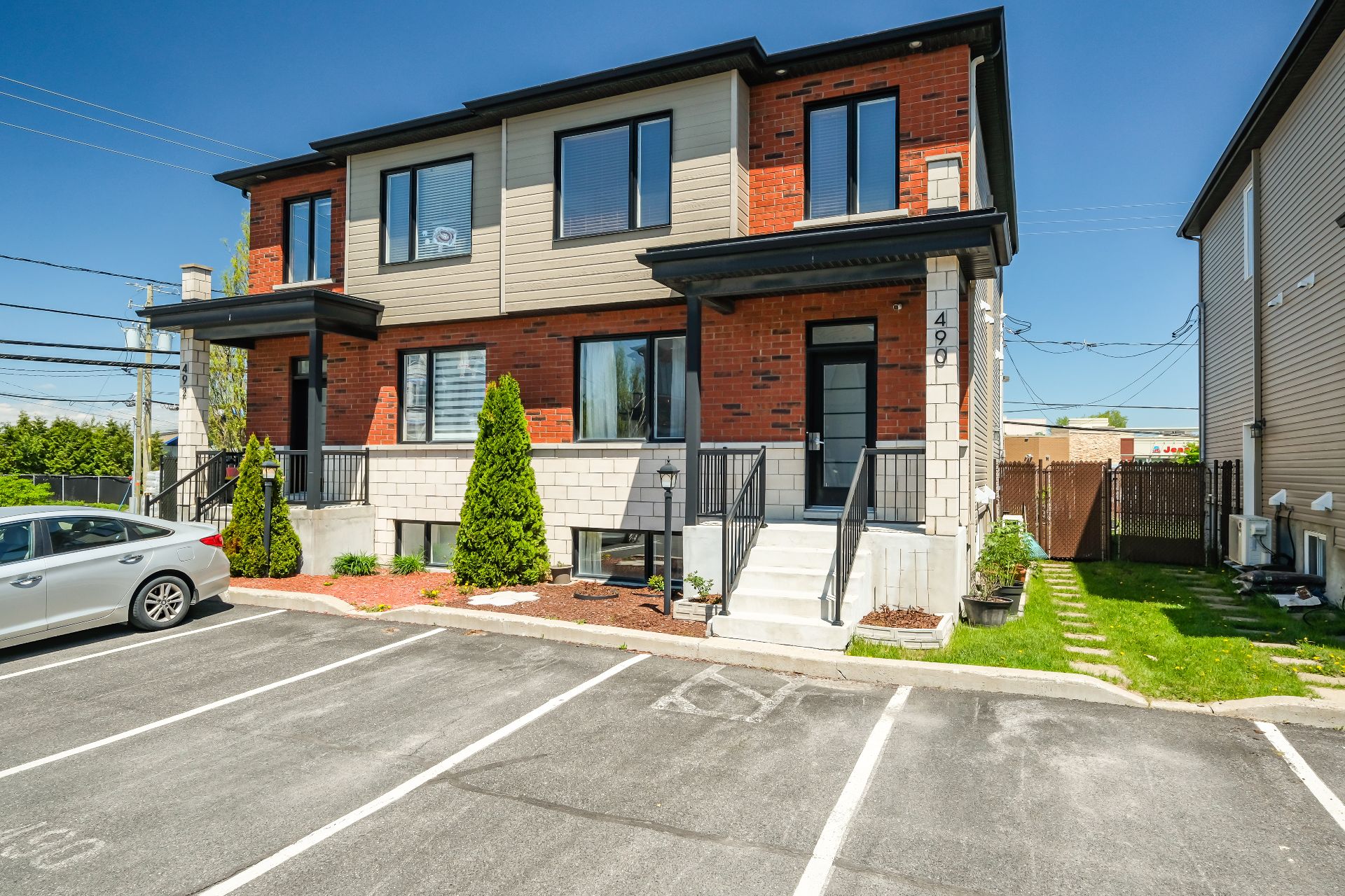 MLS: 23329453