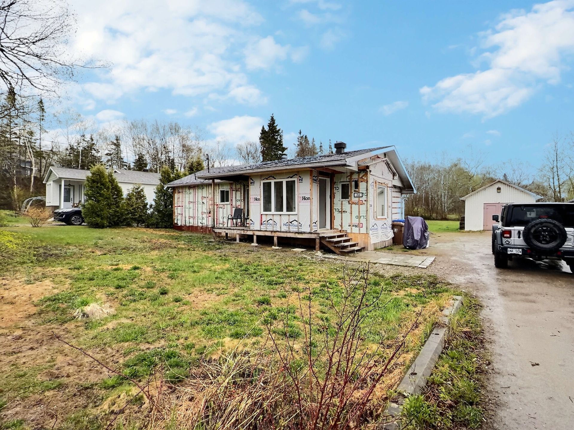 MLS: 22625483