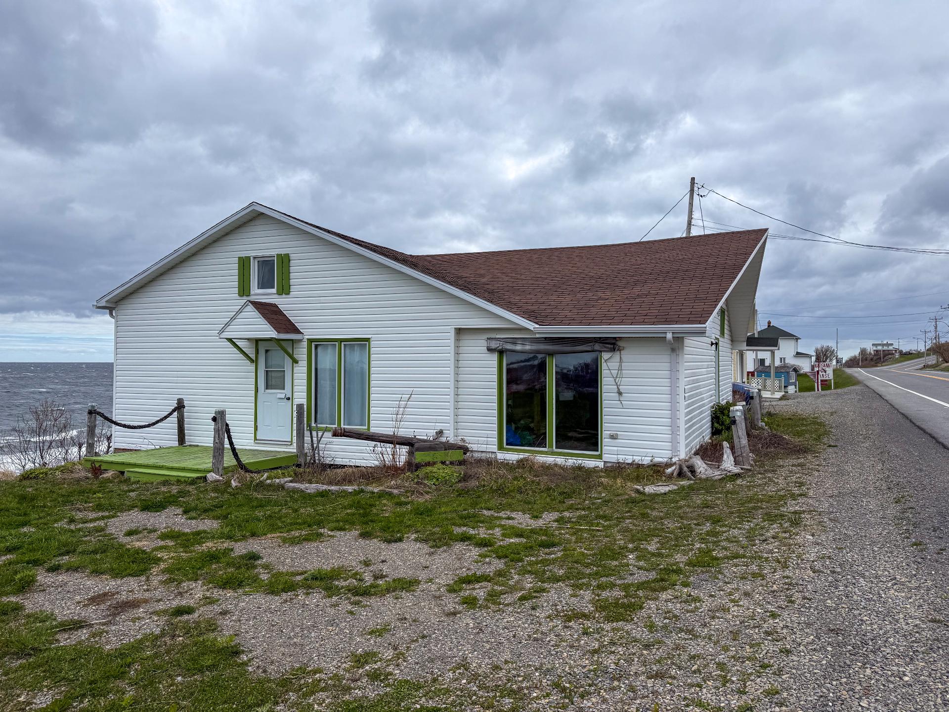 MLS: 17037332