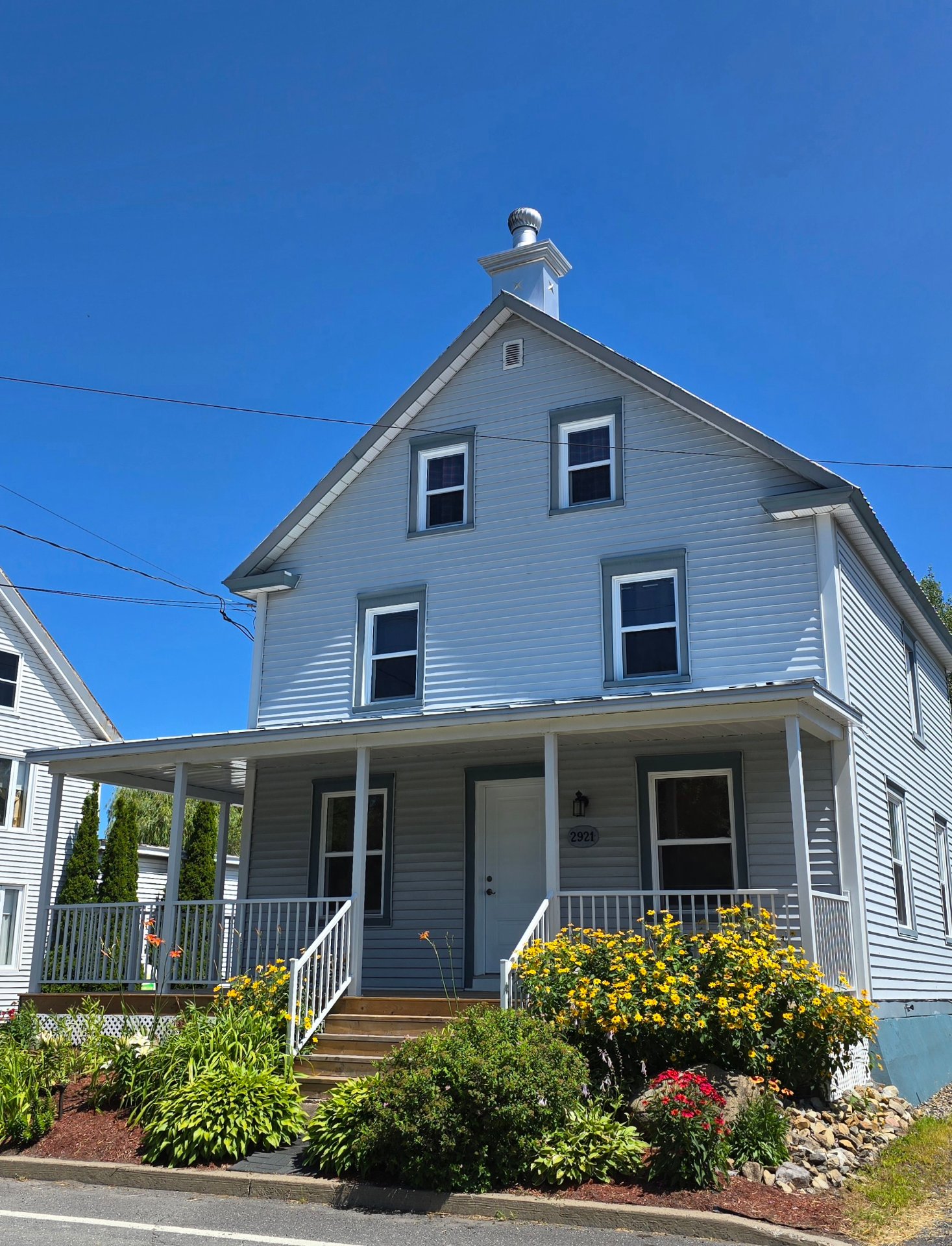MLS: 25390881