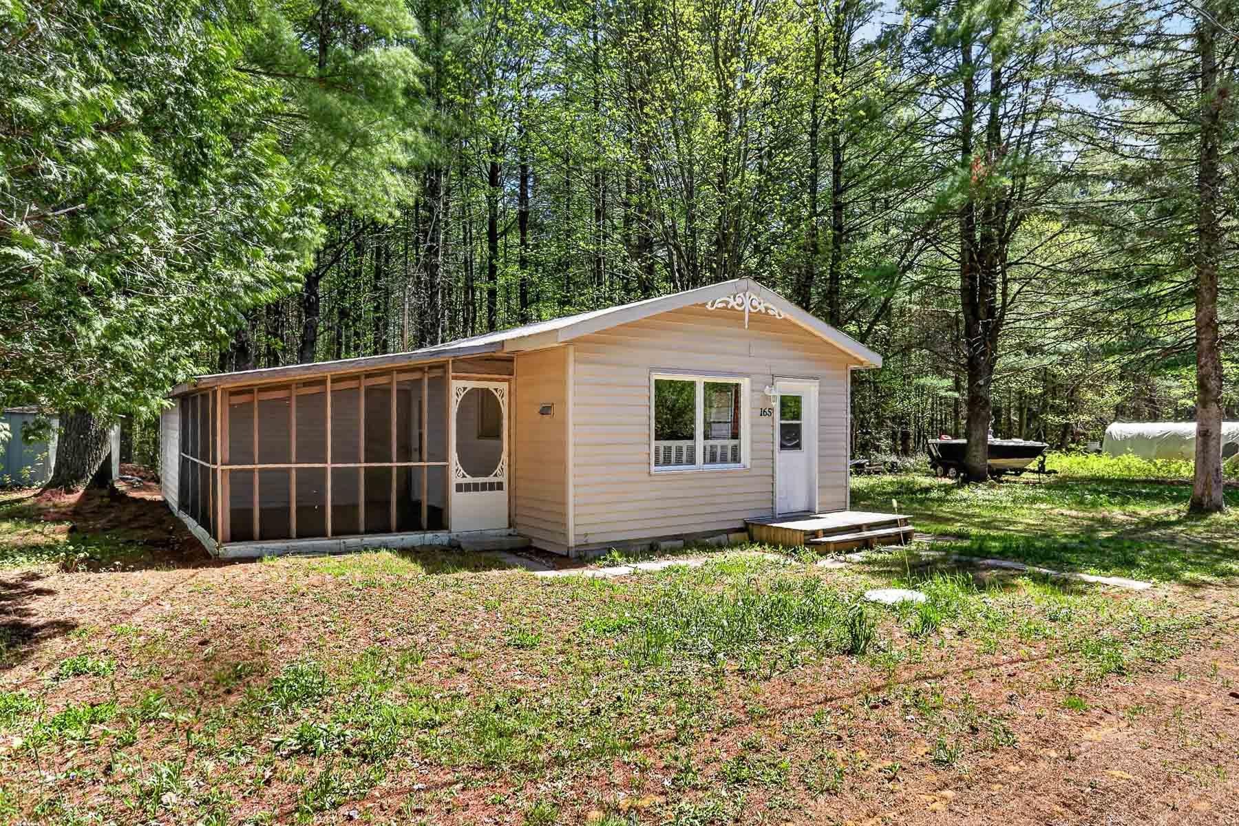 MLS: 26052991