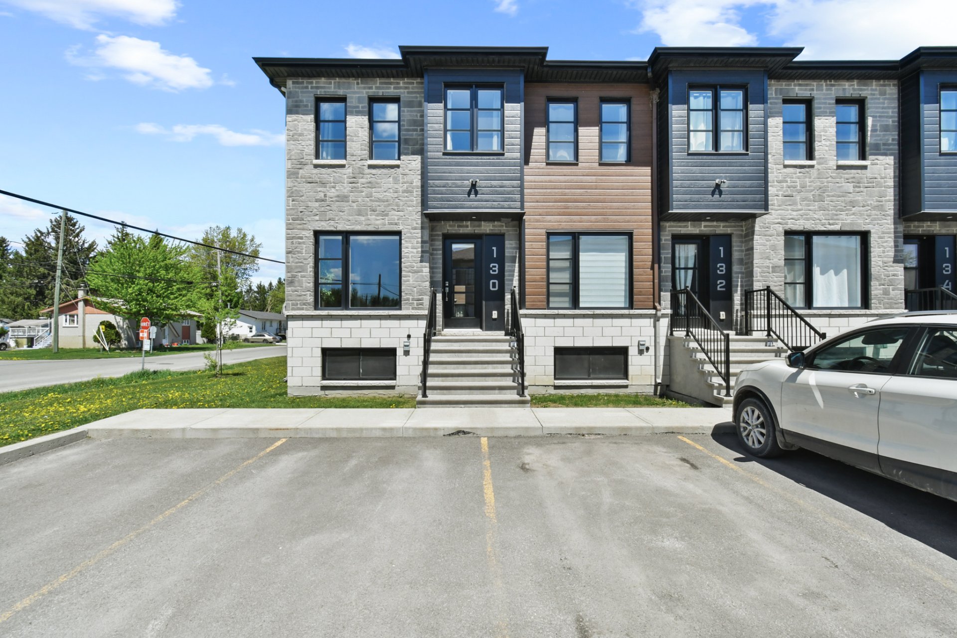MLS: 16300838
