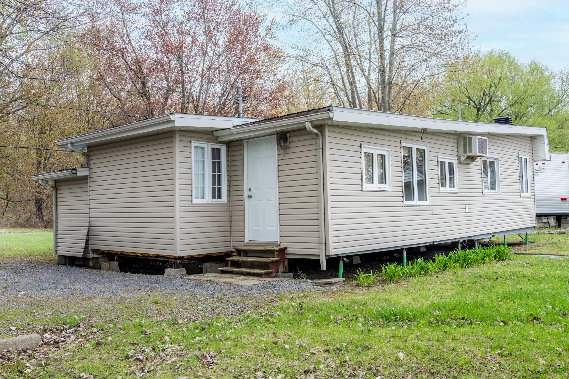 MLS: 21943983
