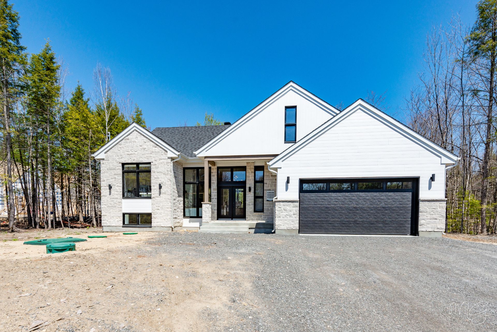 MLS: 22632969