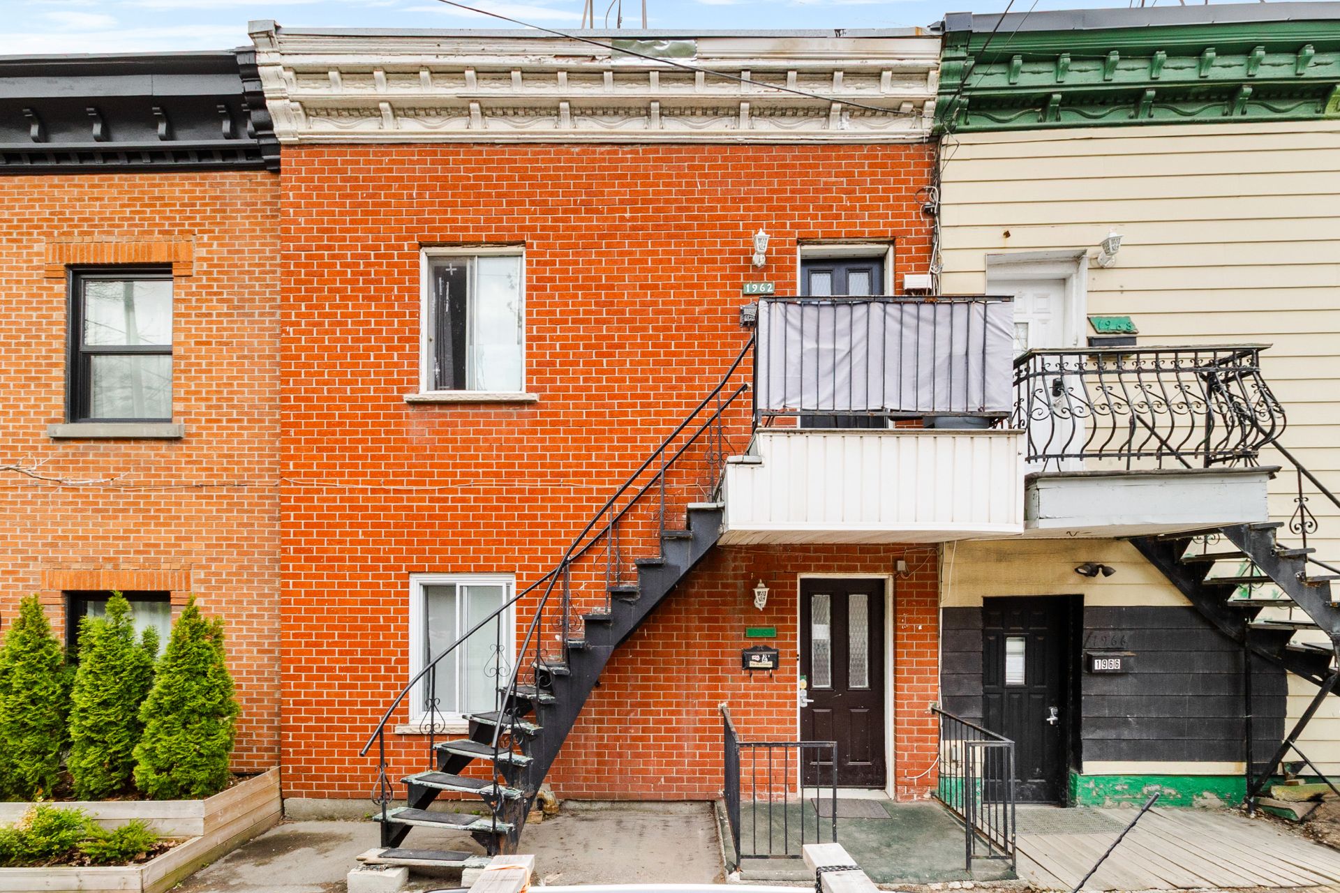 MLS: 15098559