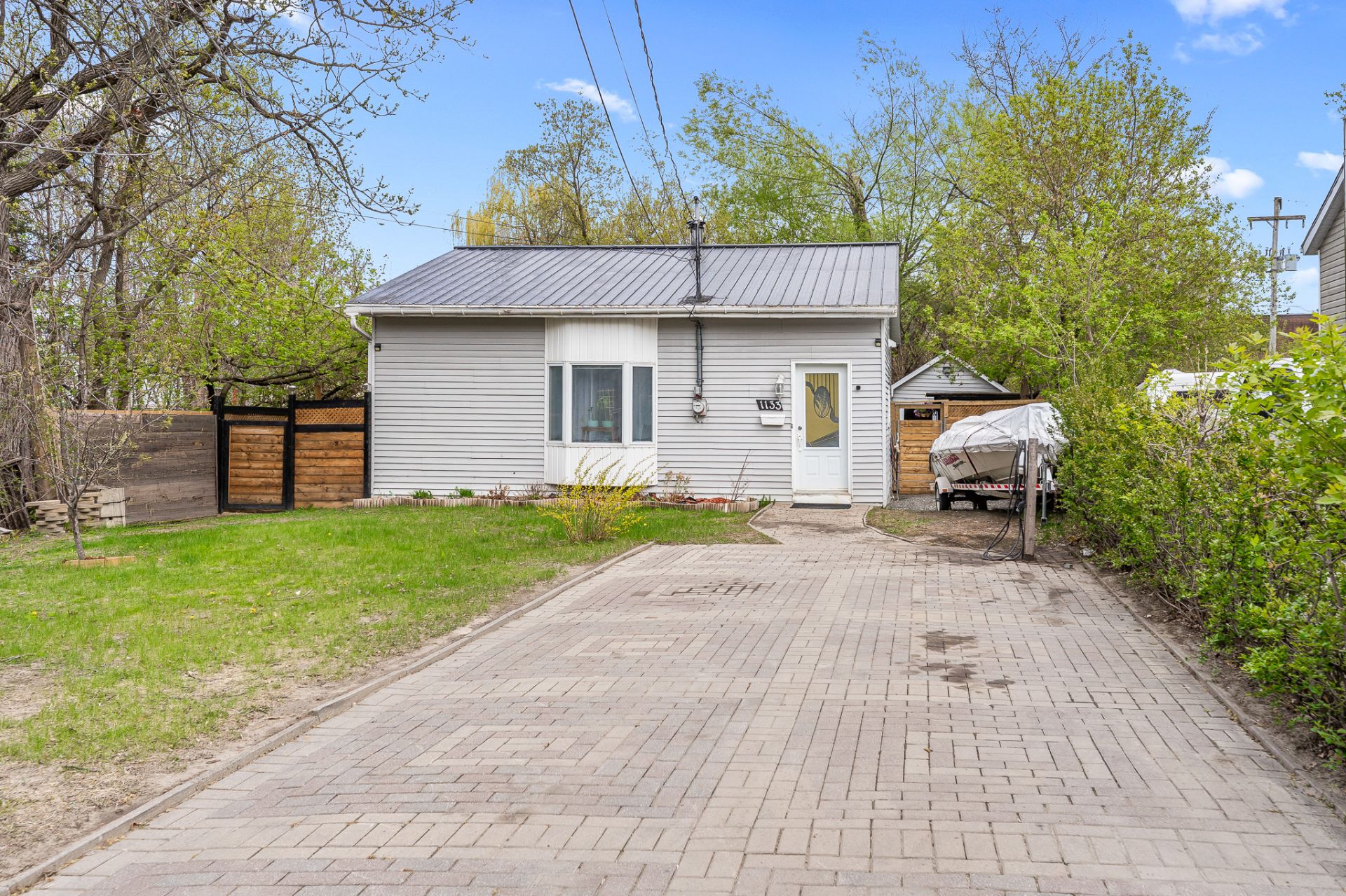 MLS: 28497609