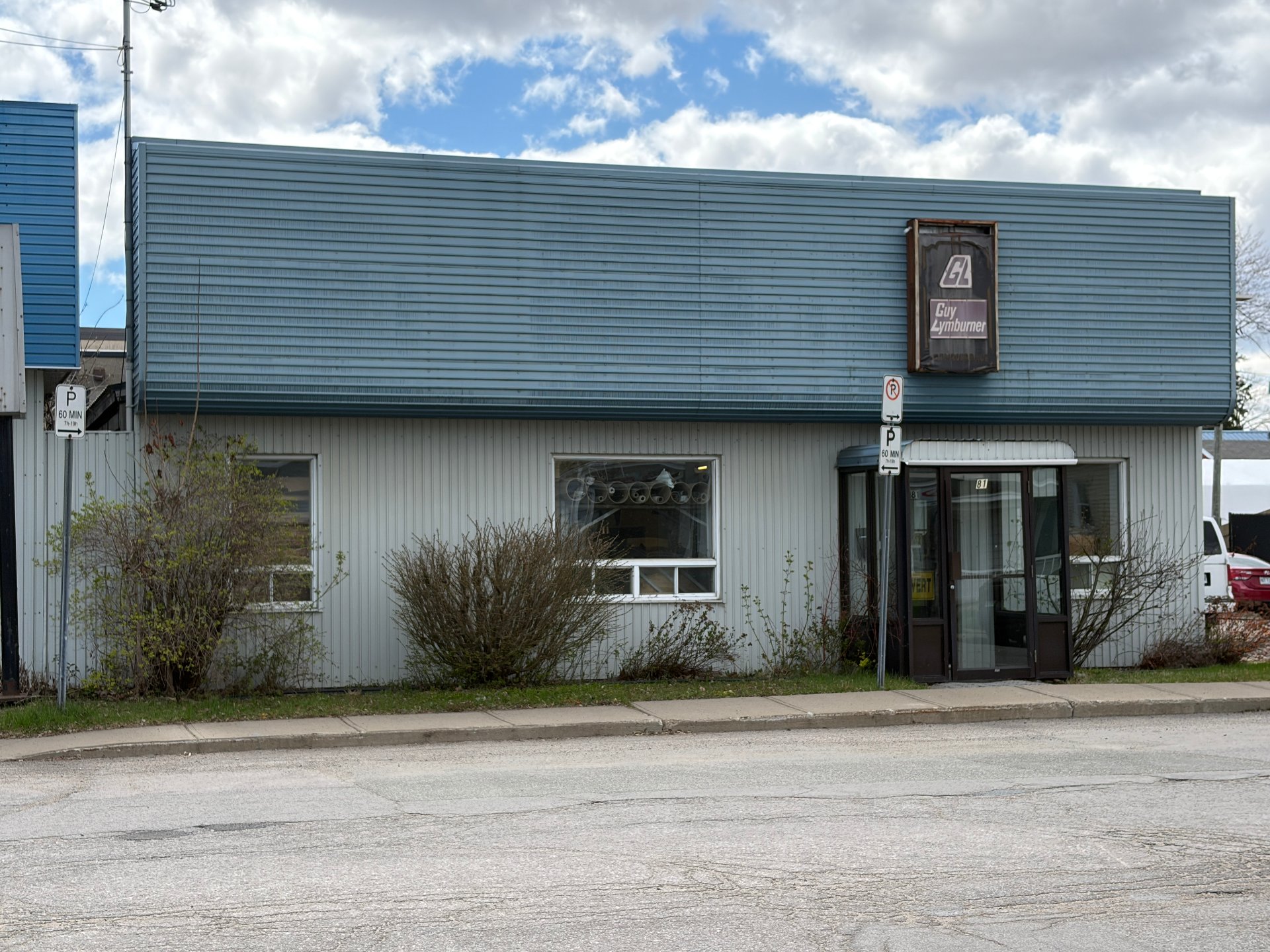 MLS: 15738890