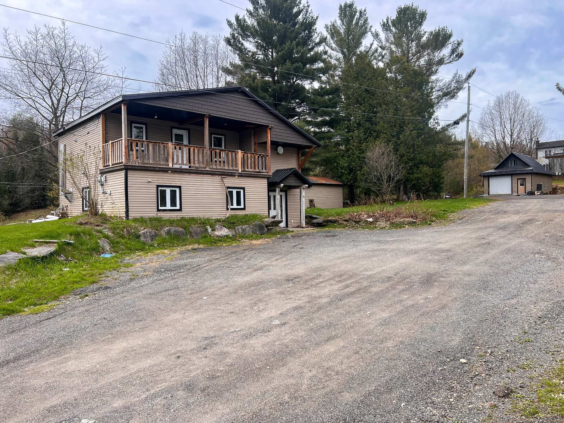 MLS: 22843682
