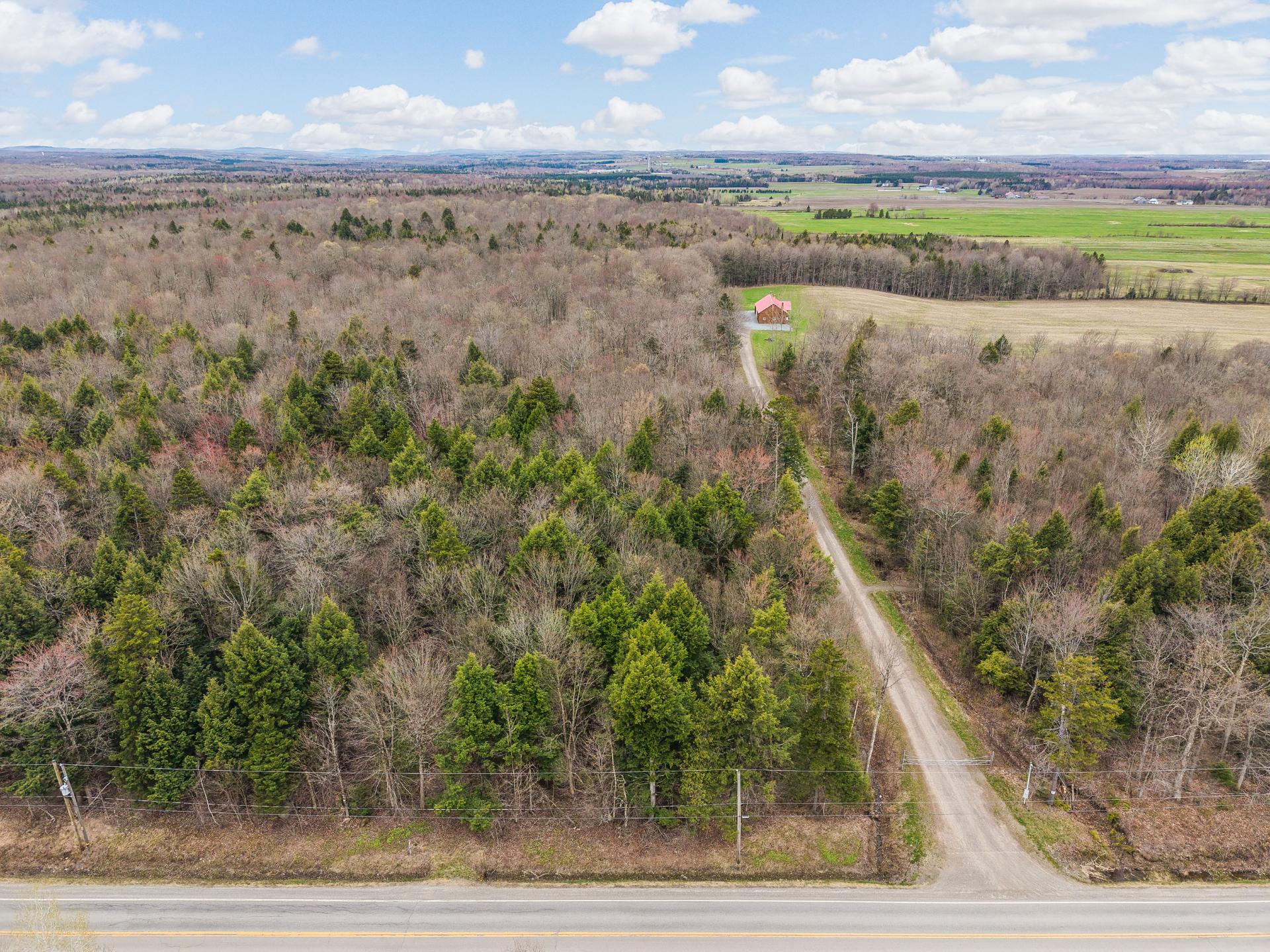 MLS: 27948934