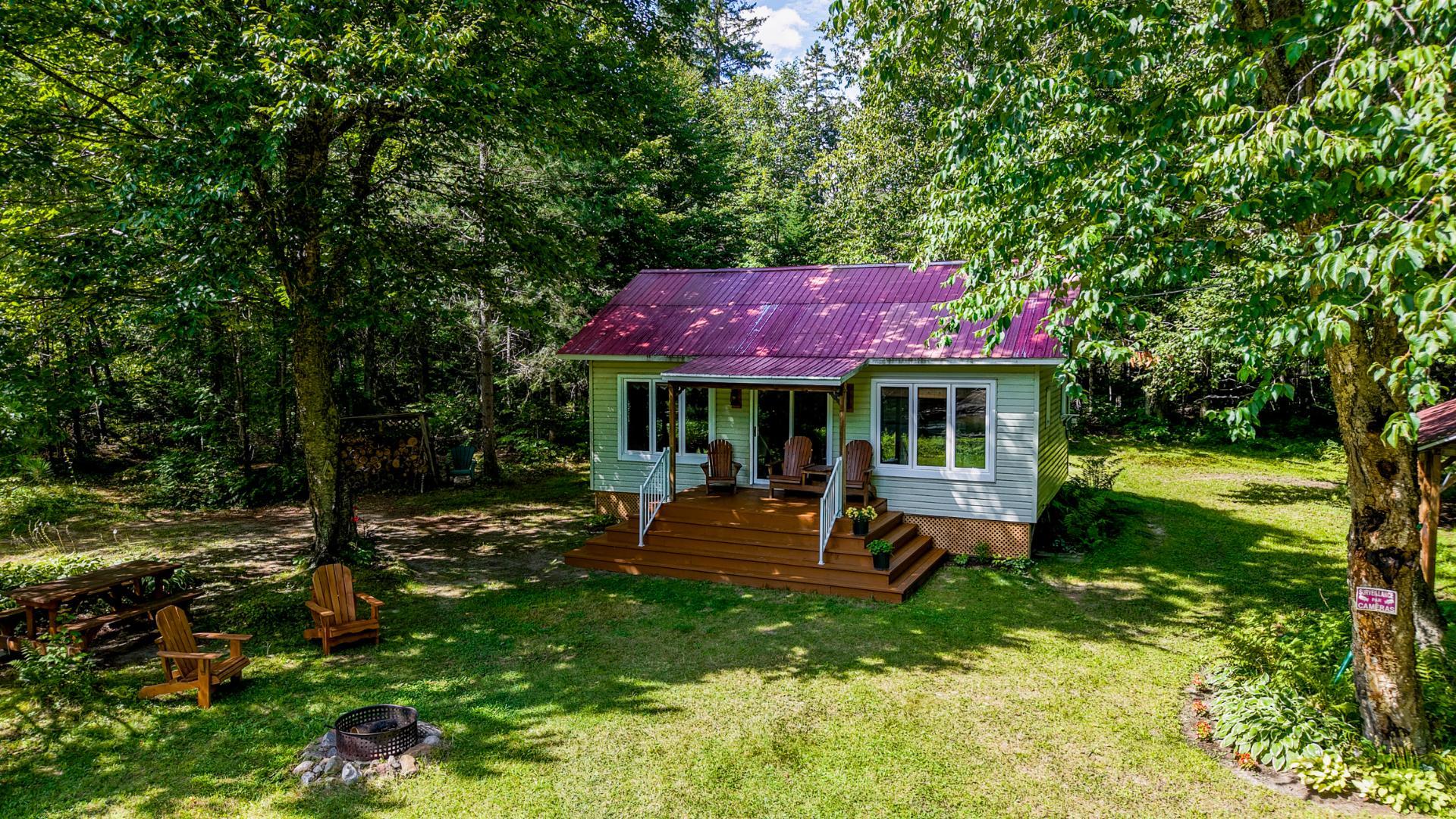 MLS: 22834477